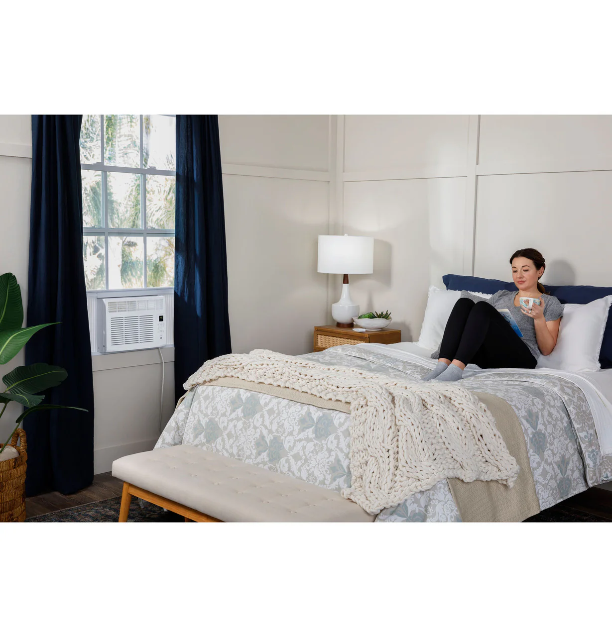 GE® 6,000 BTU Electronic Window Air Conditioner for Small Rooms up to 250 sq ft. - Image 3