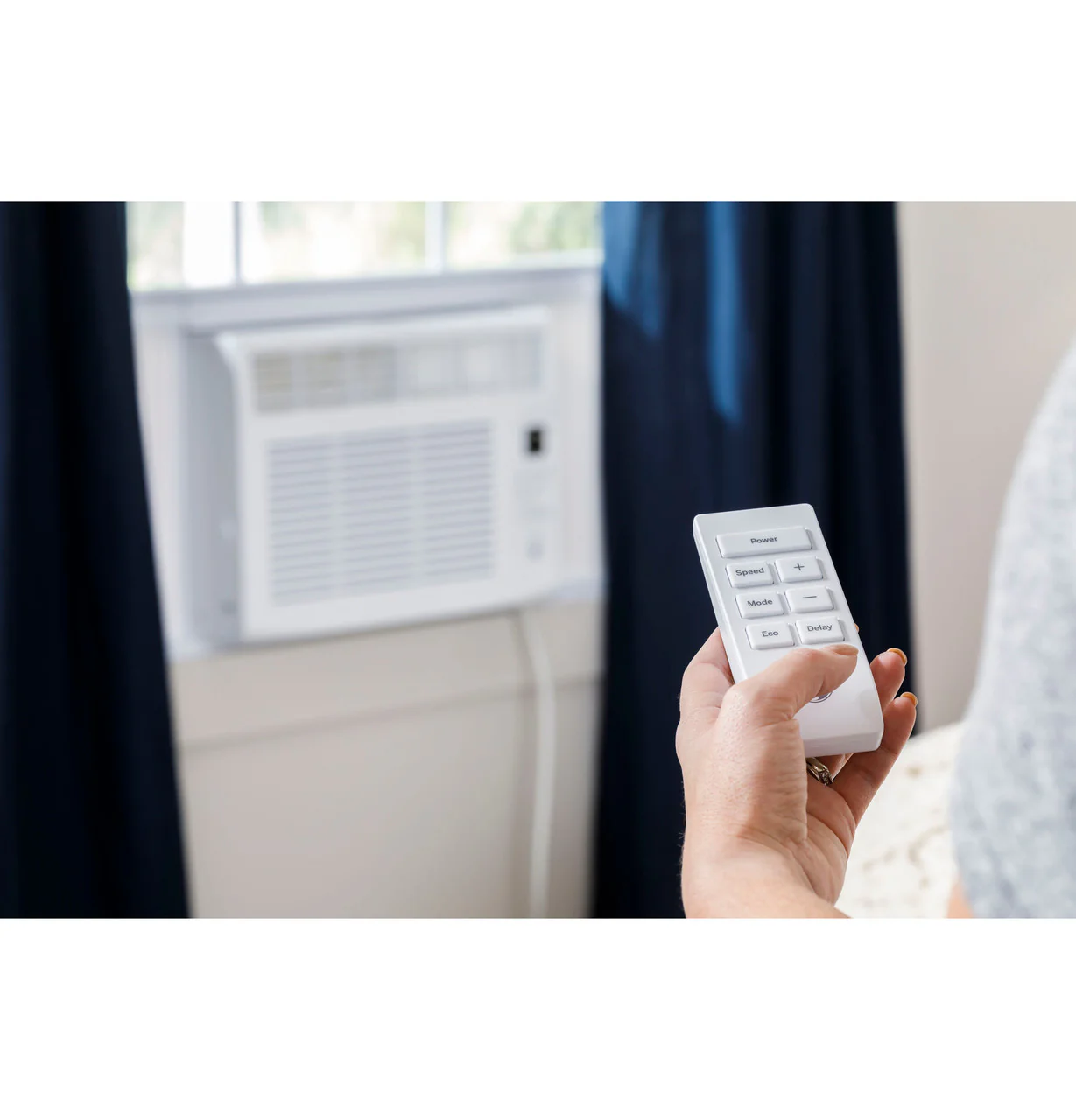 GE® 6,000 BTU Electronic Window Air Conditioner for Small Rooms up to 250 sq ft. - Image 5