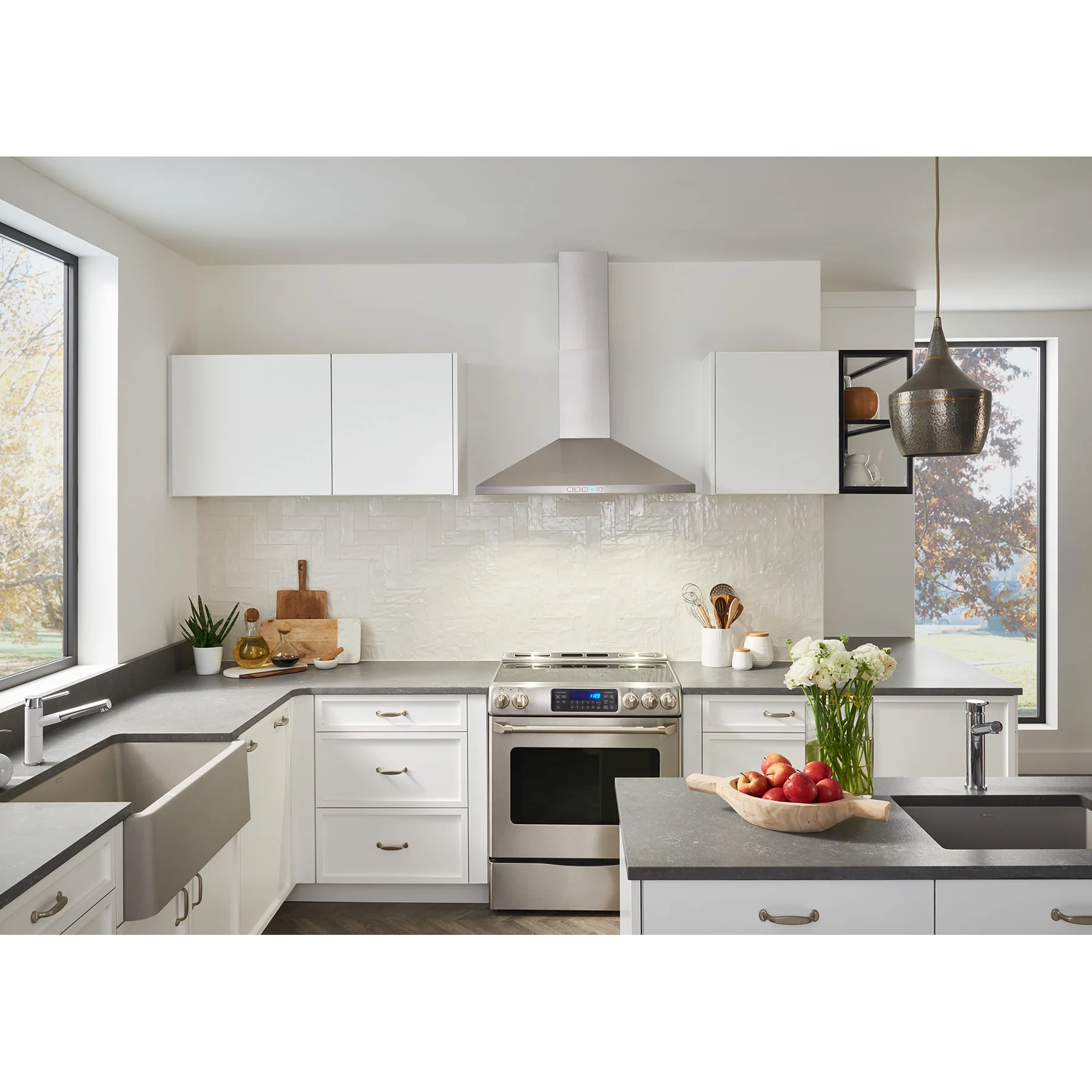 Broan® 36-Inch Convertible Wall-Mount Pyramidal Chimney Range Hood, 450 MAX CFM, Stainless Steel - Image 4
