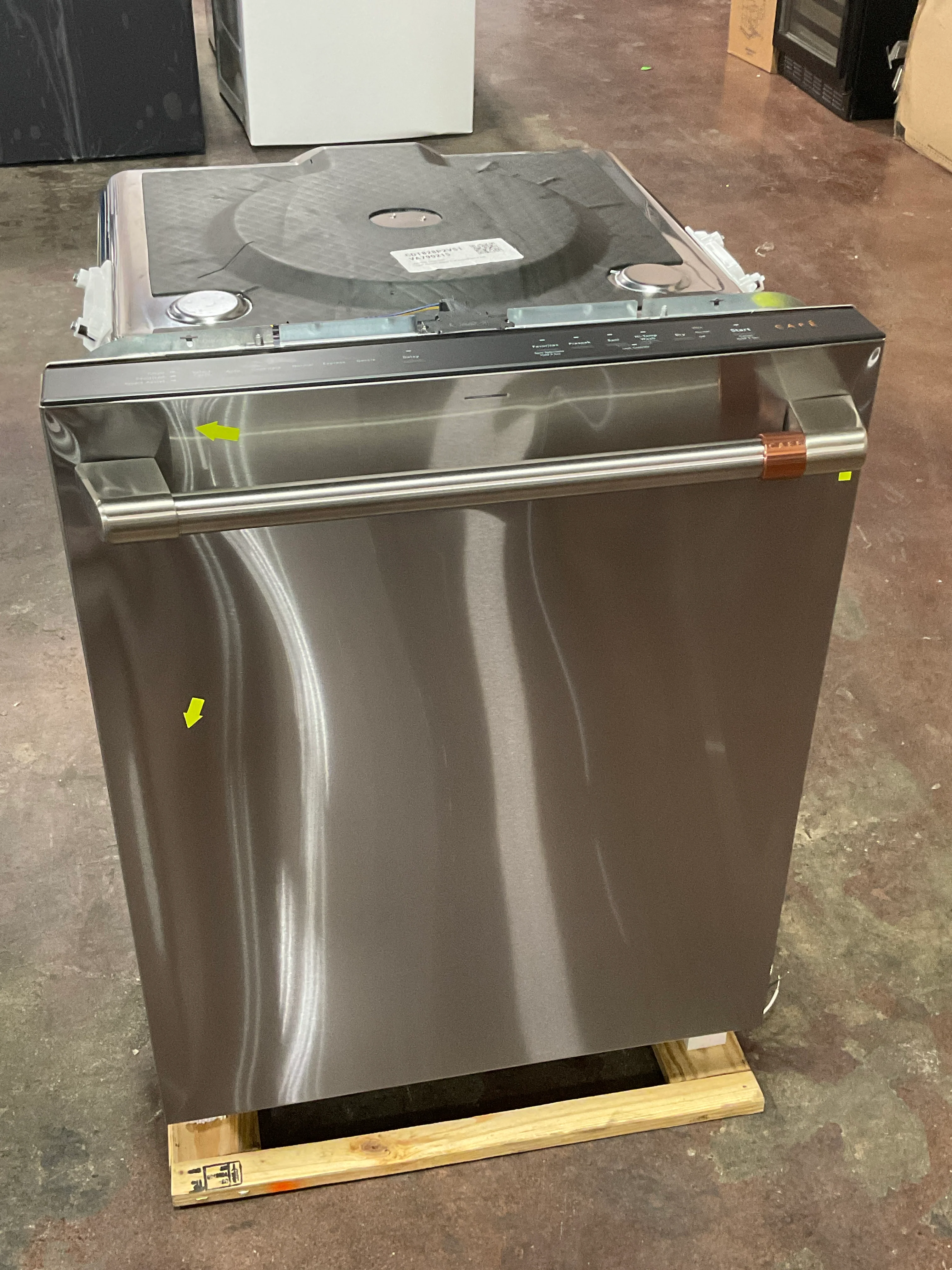 CAFÉ™ CustomFit ENERGY STAR Stainless Interior Dishwasher with Ultra Wash & Dry, 42 dBA - Image 13
