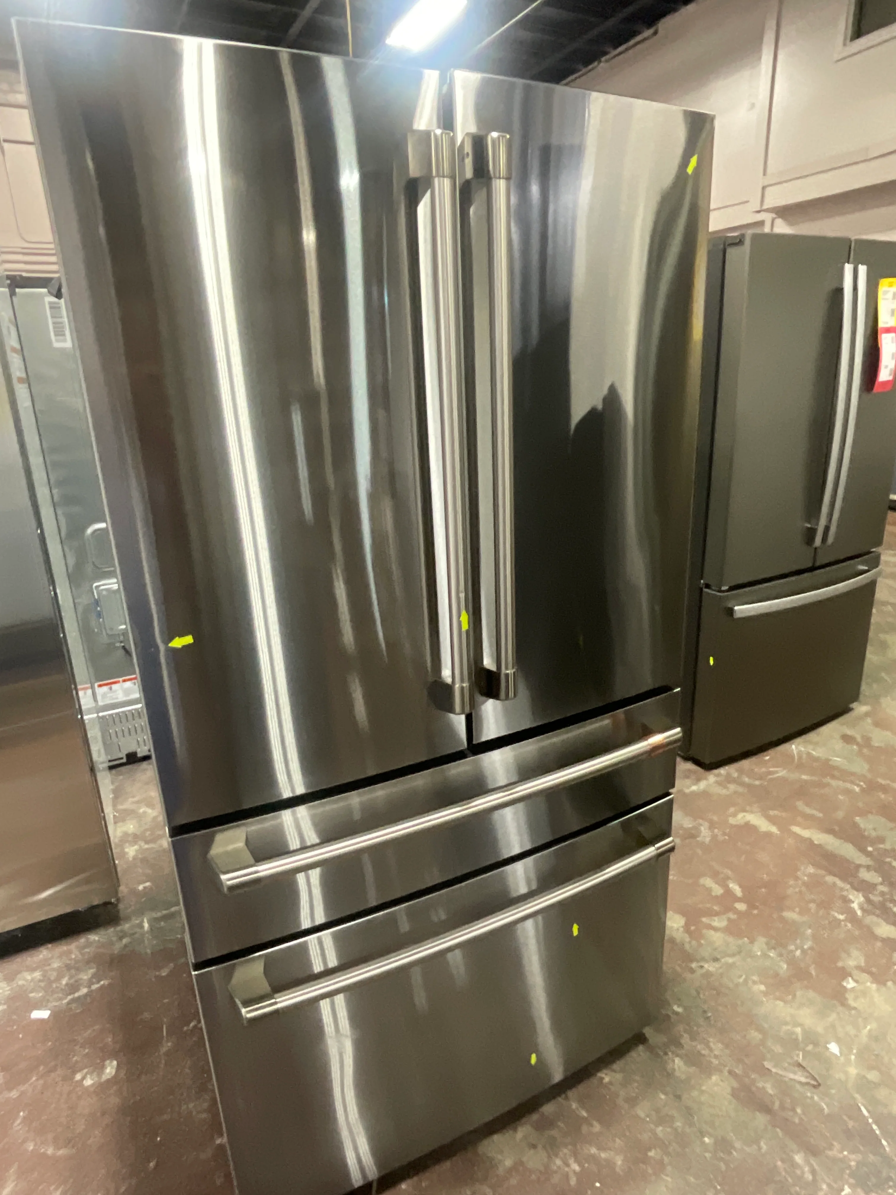 CAFÉ™ ENERGY STAR® 28.7 Cu. Ft. Smart 4-Door French-Door Refrigerator With Dual-Dispense AutoFill Pitcher - Image 11