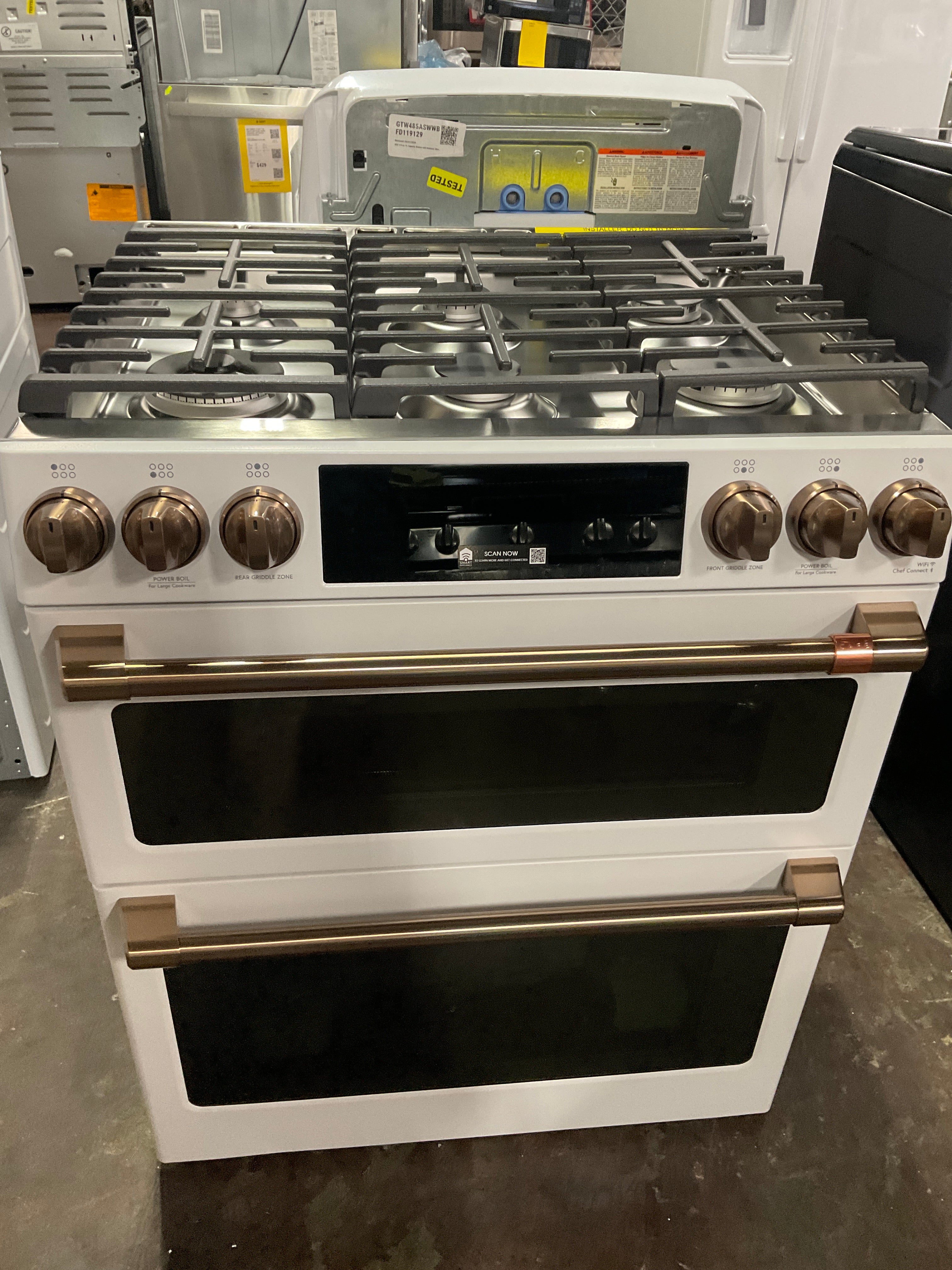 CAFÉ™ 30" Smart Slide-In, Front-Control, Gas Double-Oven Range with Convection - Image 13