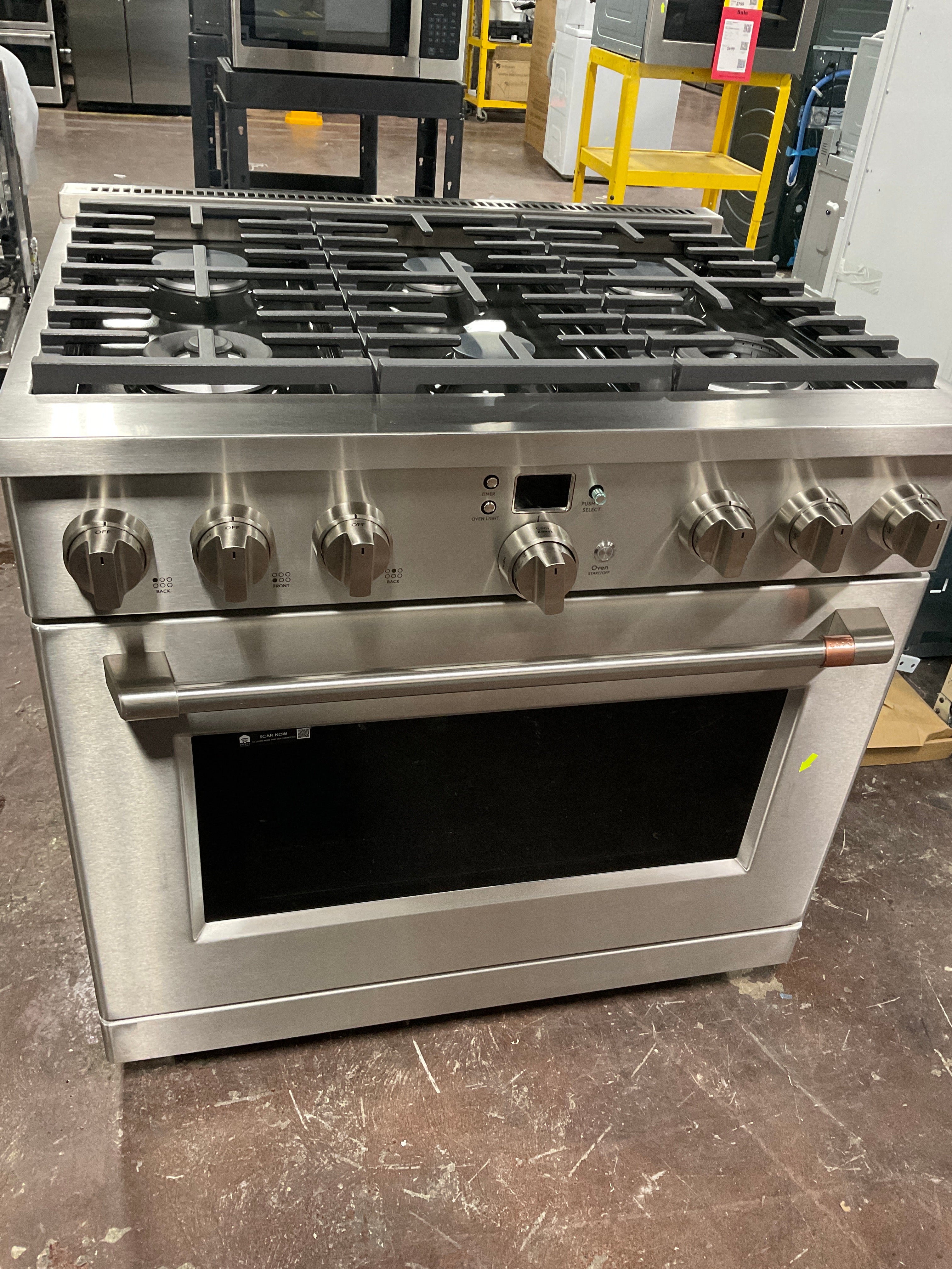 CAFÉ™ 36" Smart All-Gas Commercial-Style Range with 6 Burners (Natural Gas) - Image 12