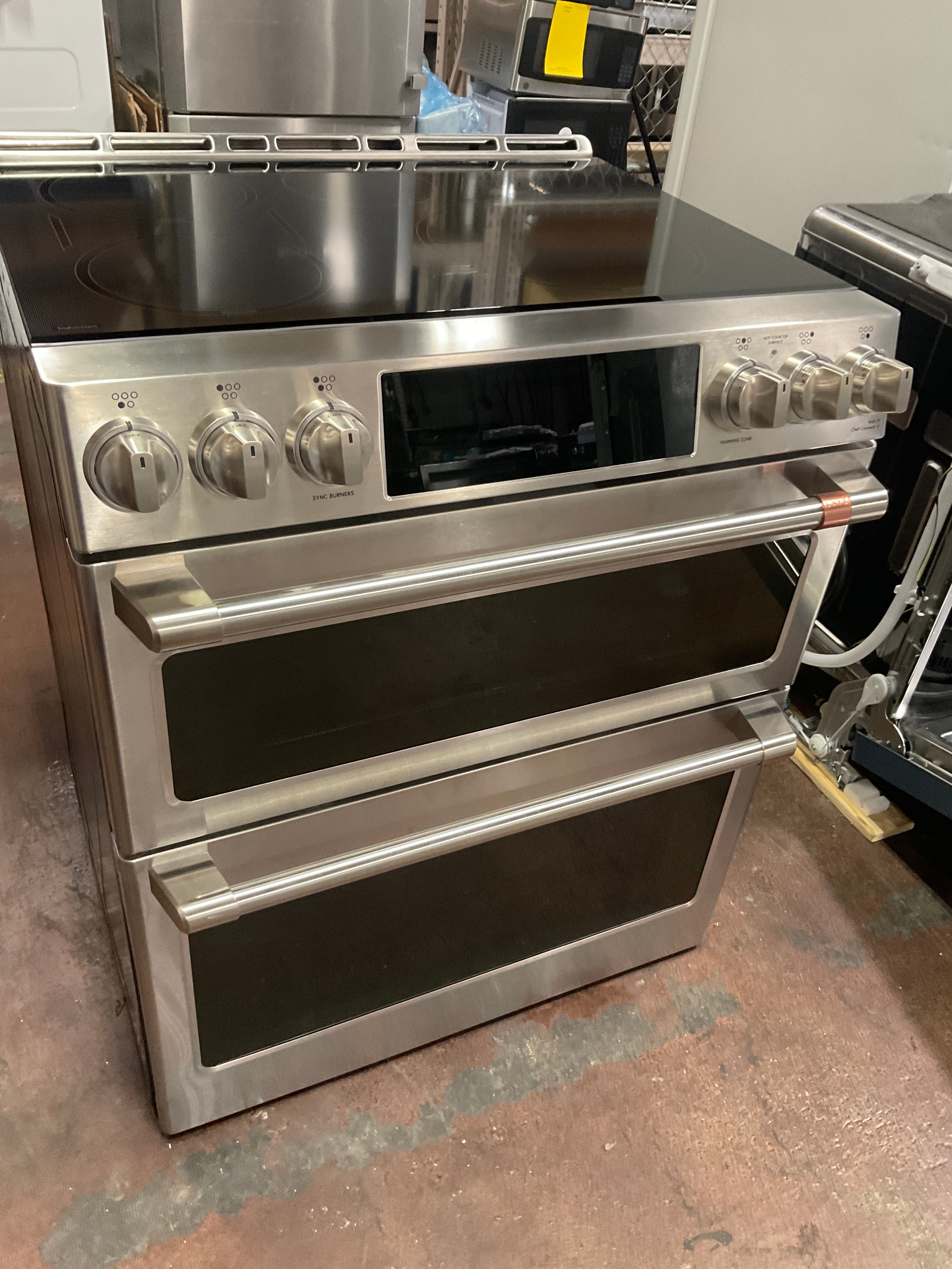 CAFÉ™ 30" Smart Slide-In, Front-Control, Induction and Convection Double-Oven Range - Image 13