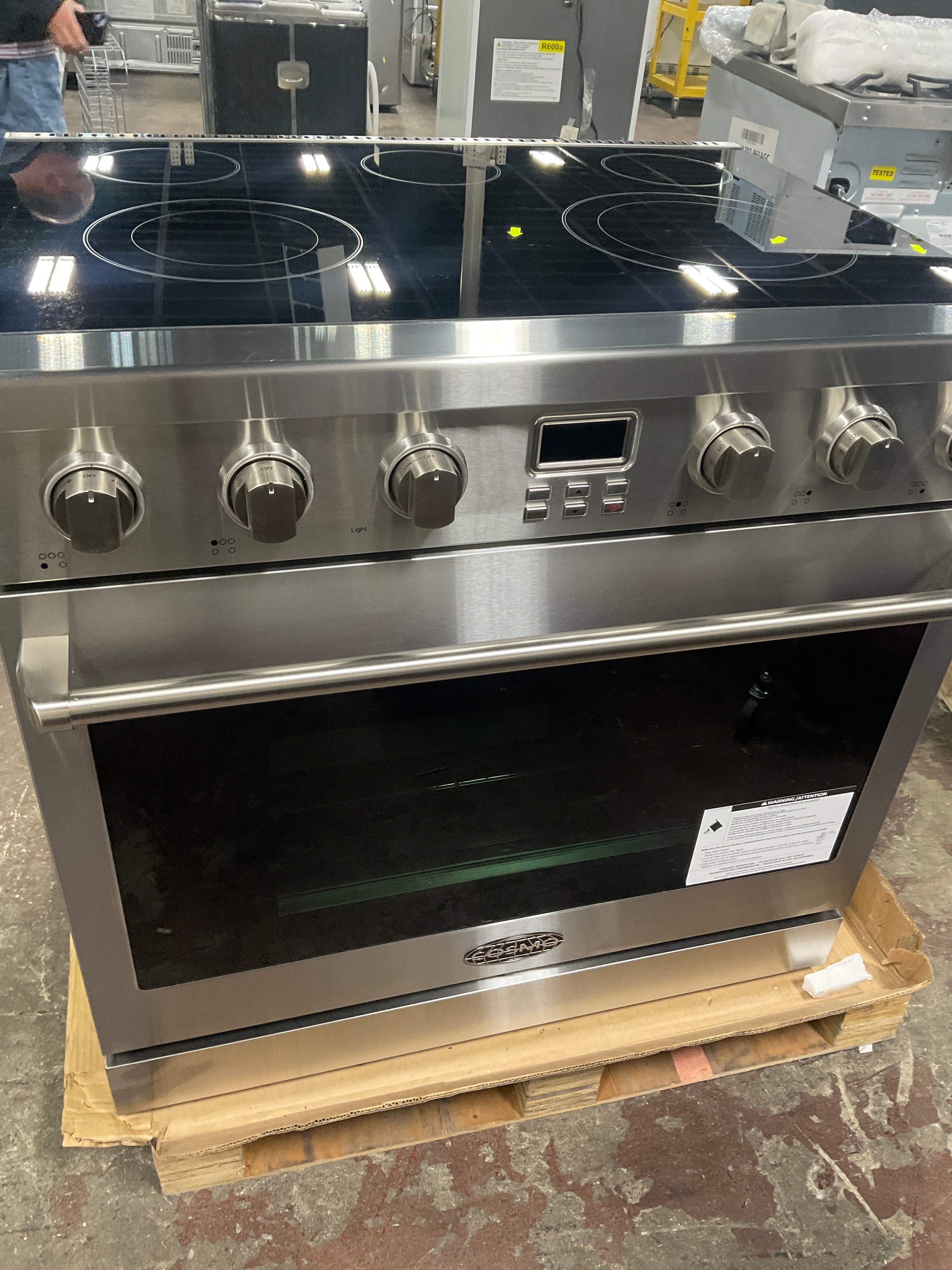 36" Electric Range with 6 Function Convection Oven - Image 10