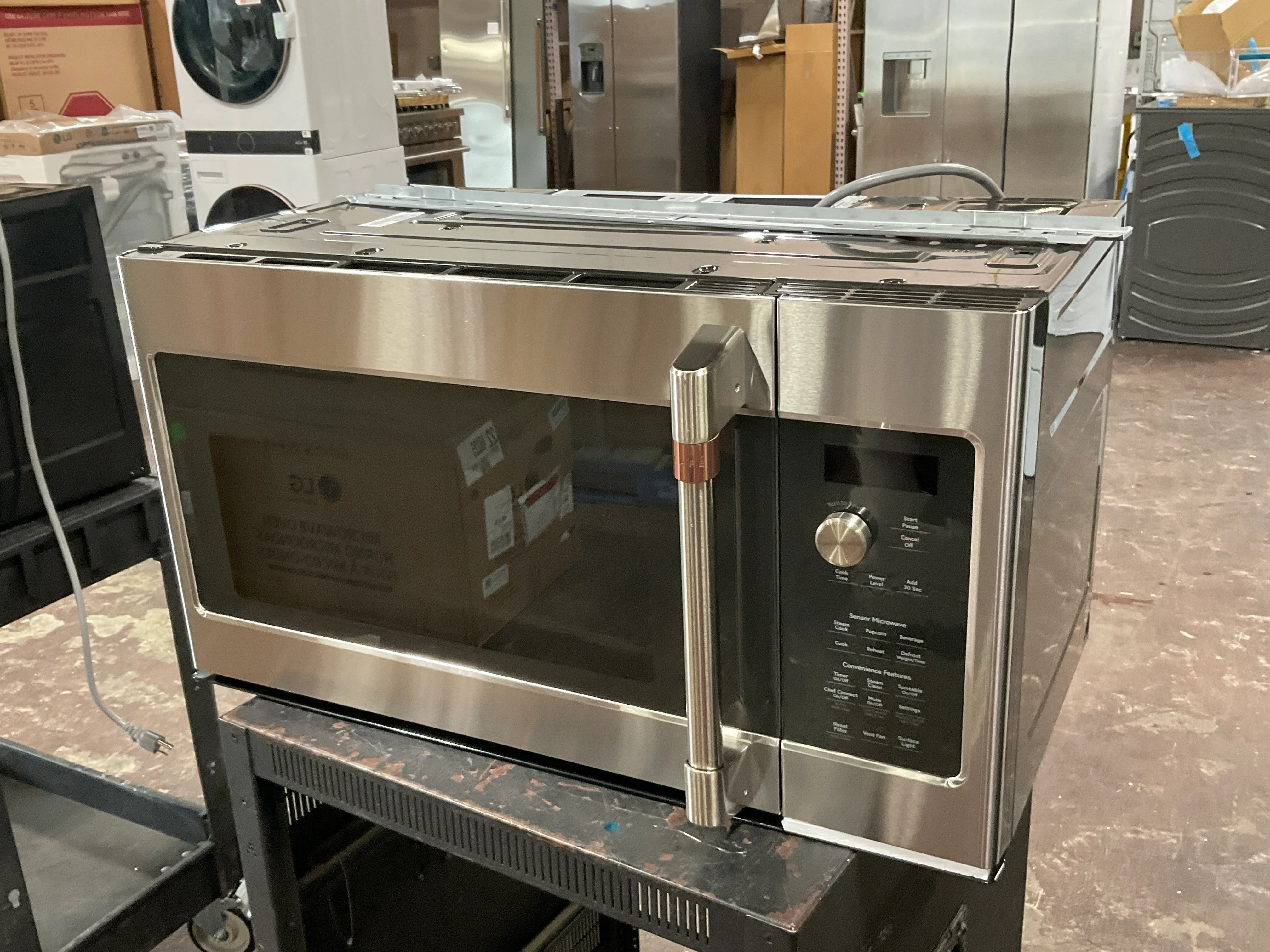 CAFÉ™ 2.1 Cu. Ft. Over-the-Range Microwave Oven - Image 11