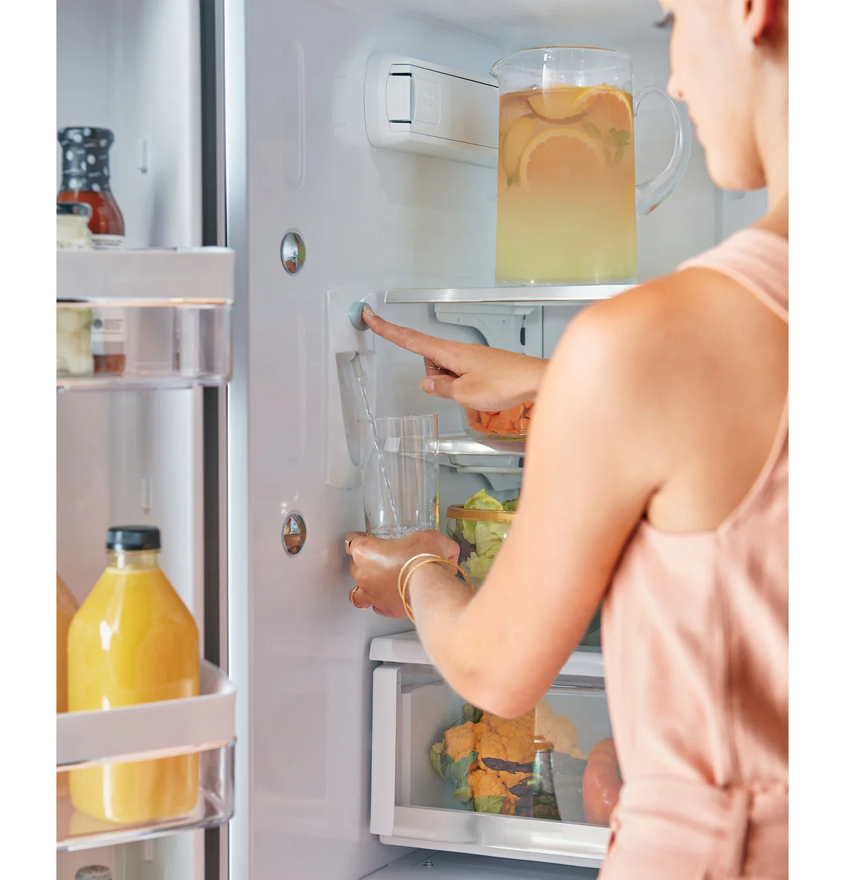 CAFÉ™ ENERGY STAR® 23.1 Cu. Ft. Smart Counter-Depth French-Door Refrigerator - Image 10