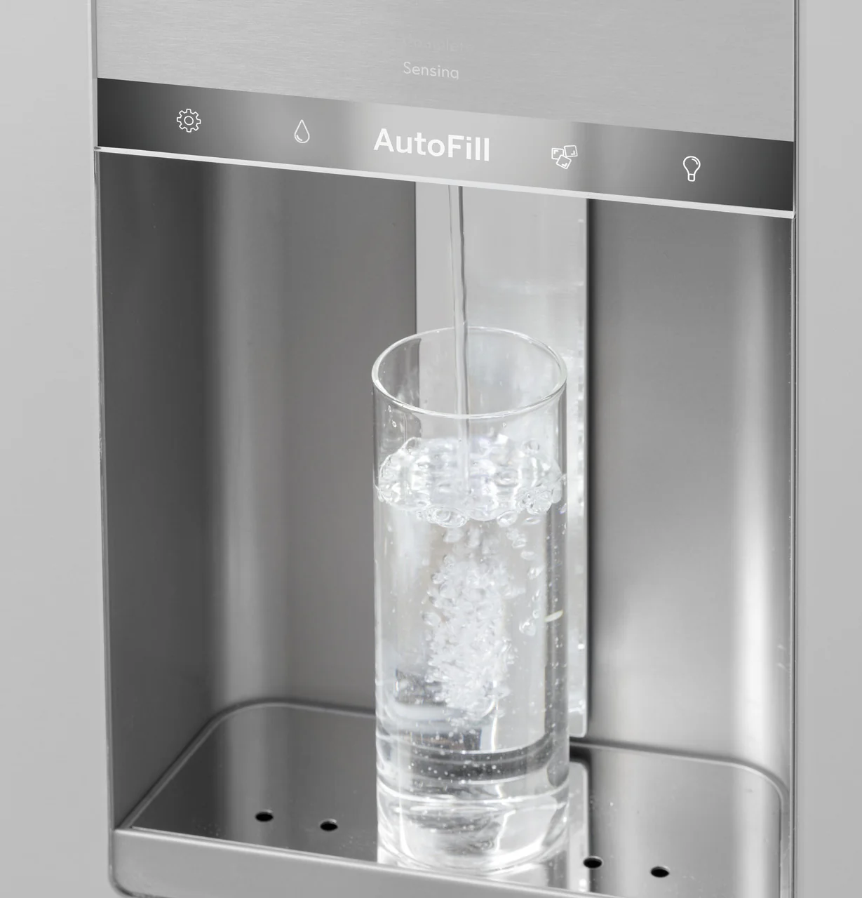 CAFÉ™ ENERGY STAR® 22.3 Cu. Ft. Smart Counter-Depth 4-Door French-Door Refrigerator - Image 10