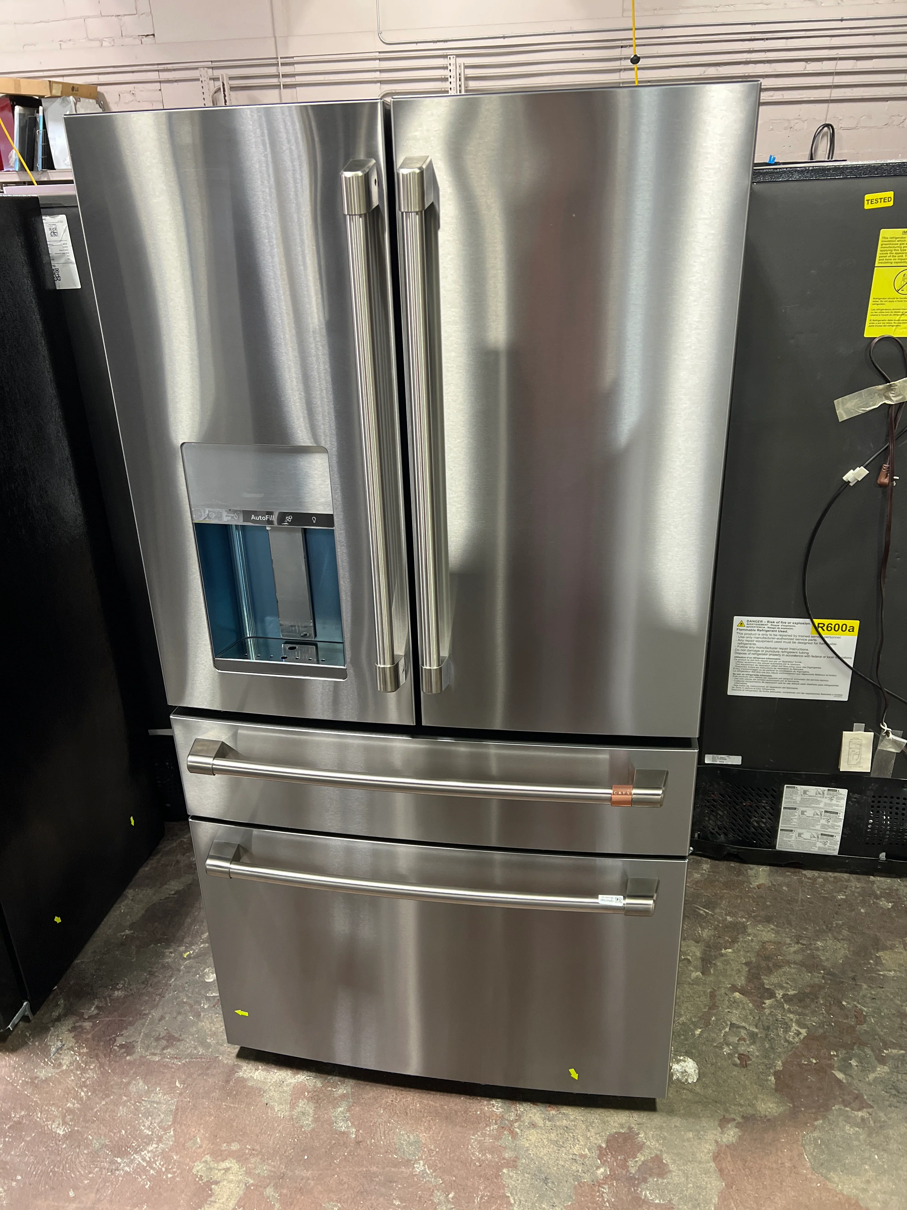 CAFÉ™ ENERGY STAR® 22.3 Cu. Ft. Smart Counter-Depth 4-Door French-Door Refrigerator - Image 12