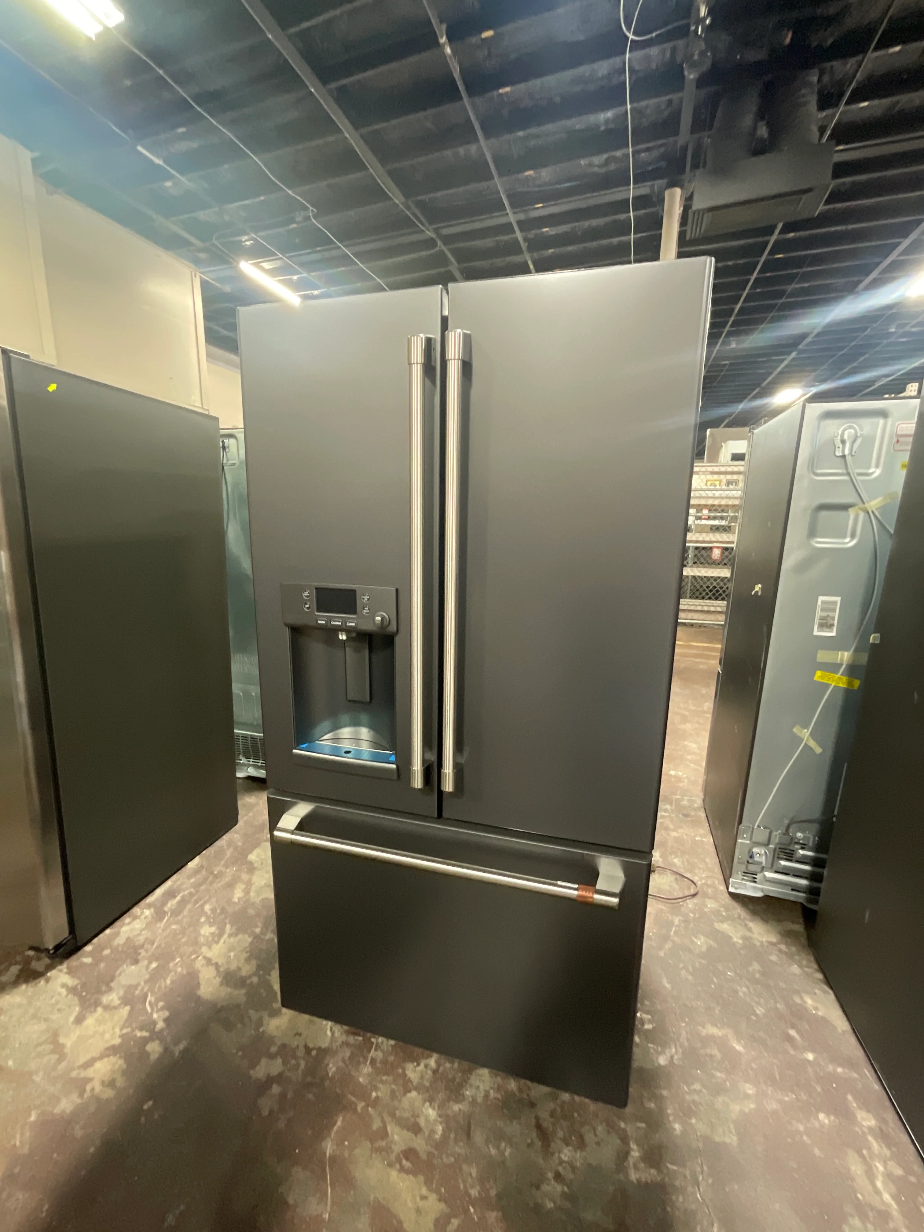 CAFÉ™ ENERGY STAR® 22.1 Cu. Ft. Smart Counter-Depth French-Door Refrigerator with Hot Water Dispenser - Image 11
