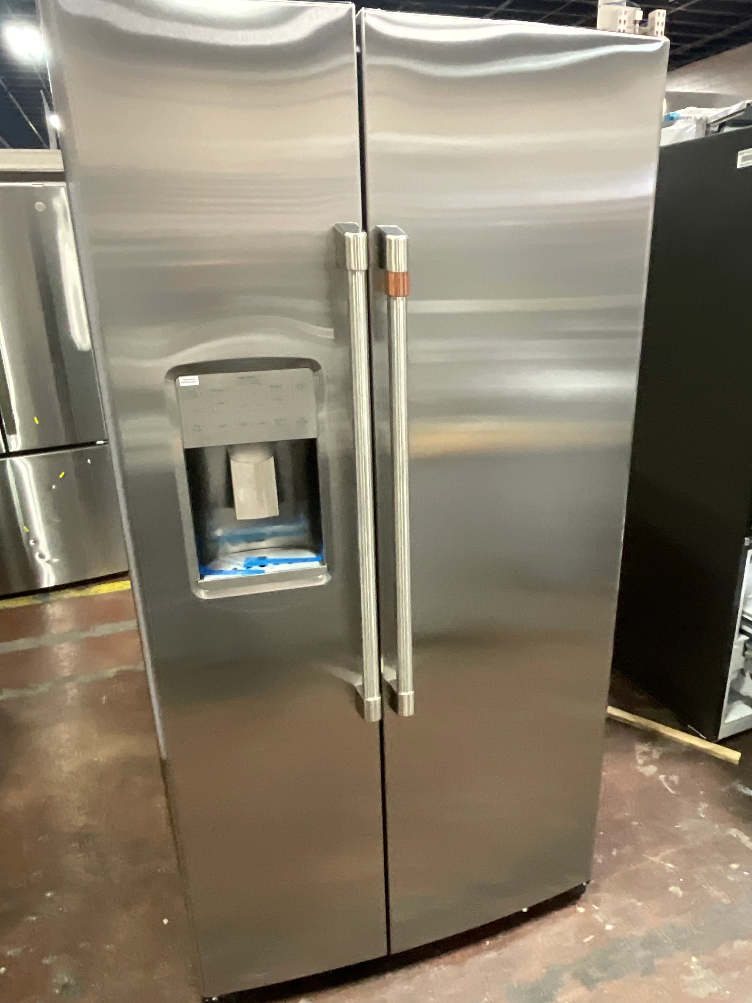 Café™ 21.9 Cu. Ft. Counter-Depth Side-By-Side Refrigerator - Image 11