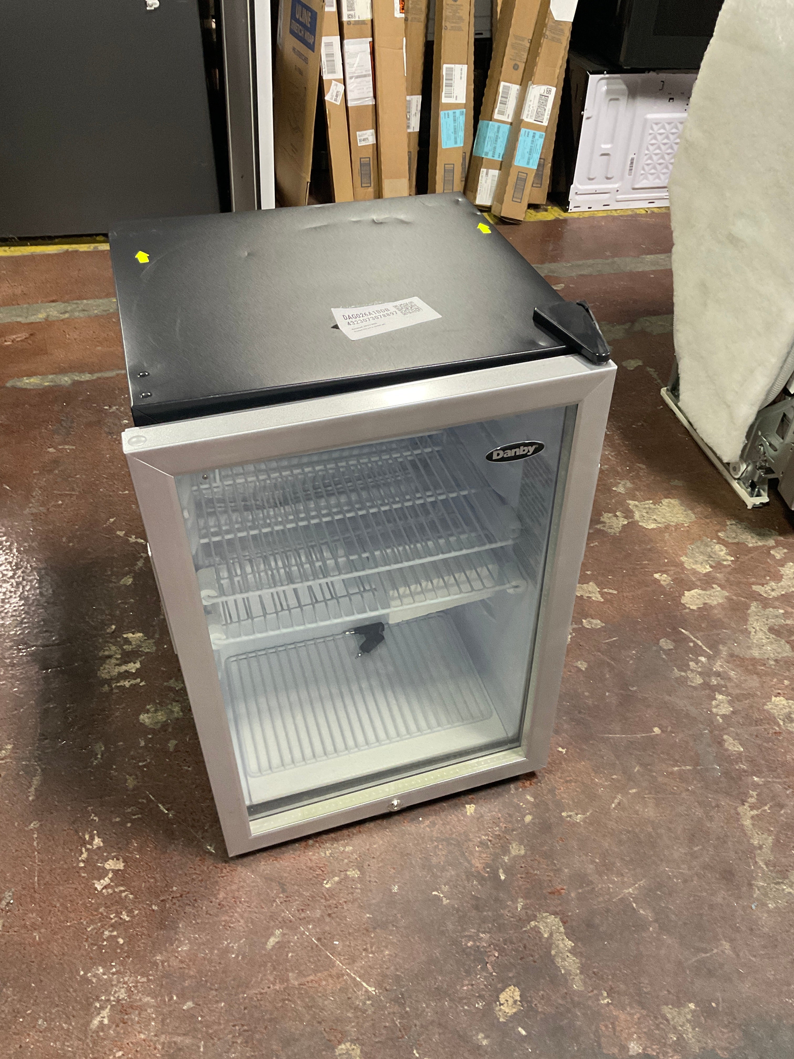 Danby 2.6 cu. ft. Compact Glass Door Fridge in Platinum - Image 11