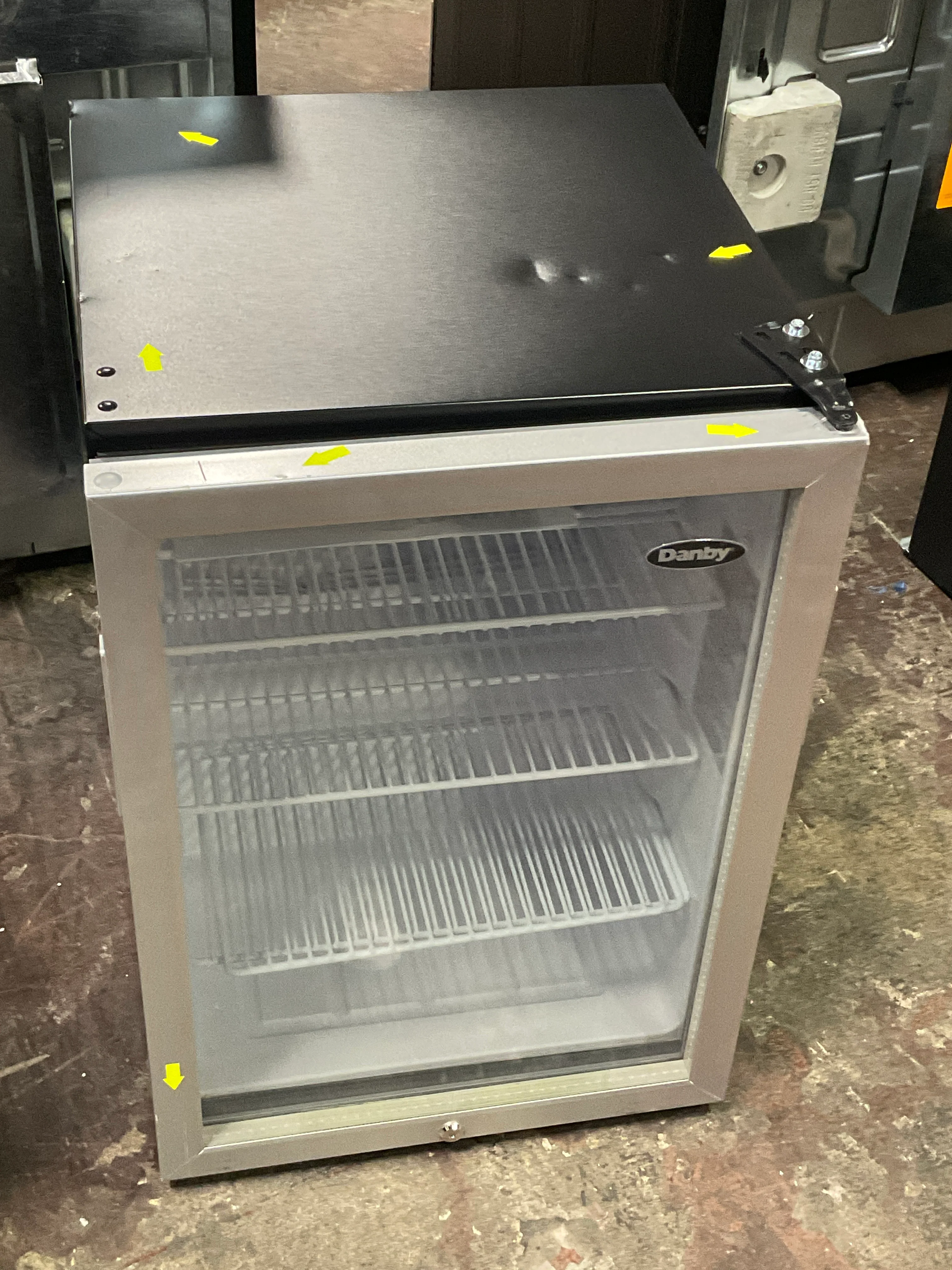 Danby 2.6 cu. ft. Compact Glass Door Fridge in Platinum - Image 11
