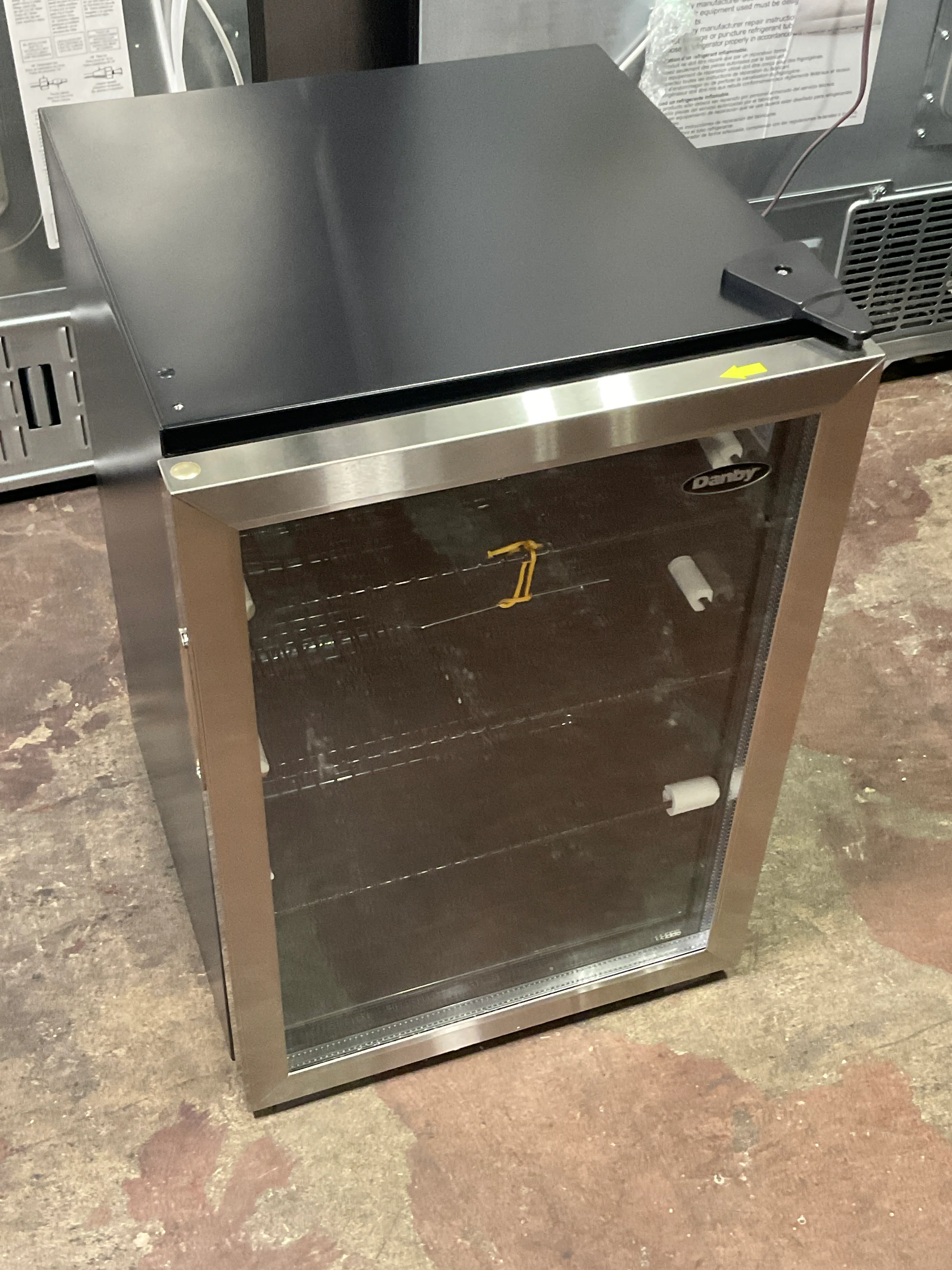 Danby 2.6 Cu.Ft. Beverage Center - Image 4