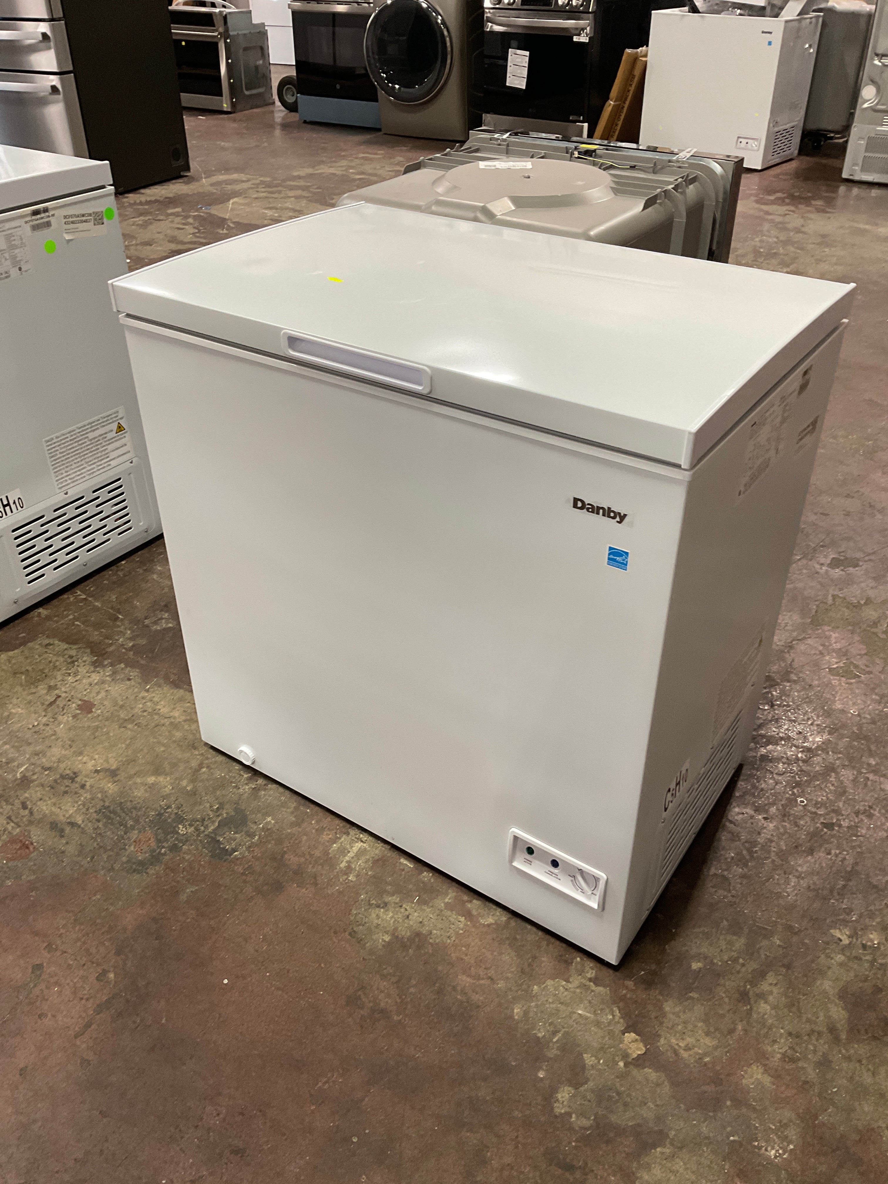 Danby Convertible Square Model Chest Freezer - Image 22
