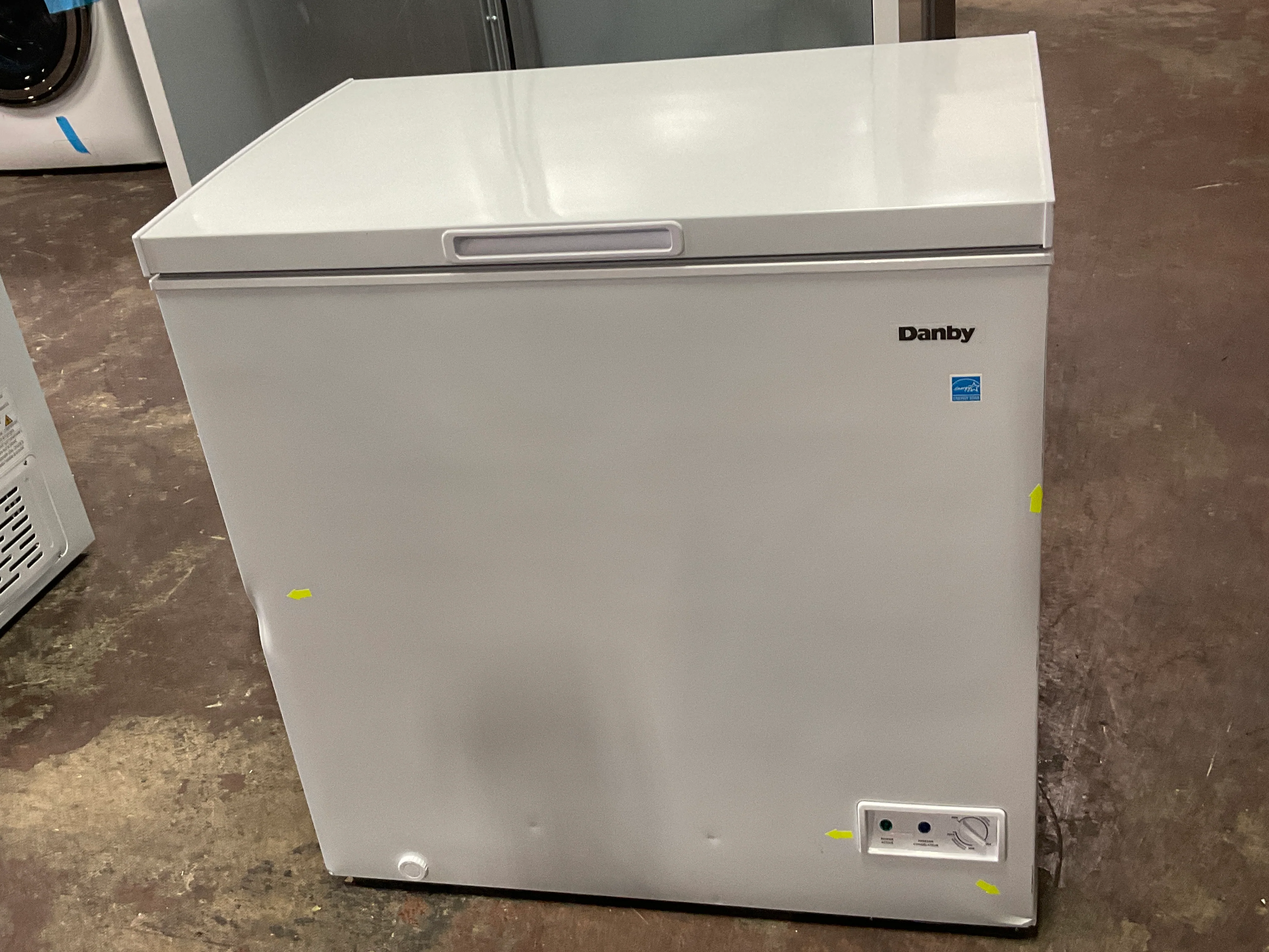 Danby Convertible Square Model Chest Freezer - Image 29