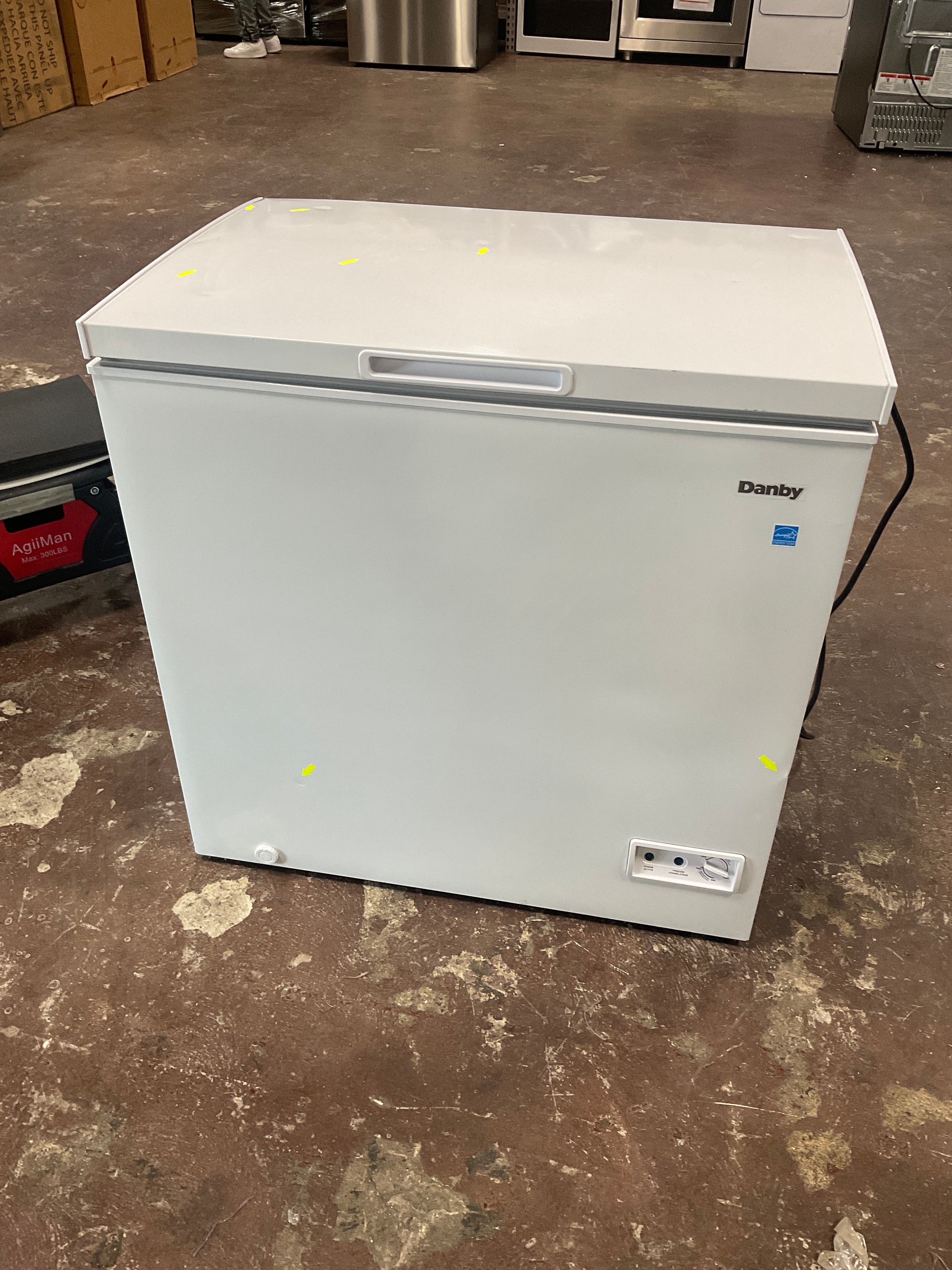 Danby Convertible Square Model Chest Freezer - Image 32