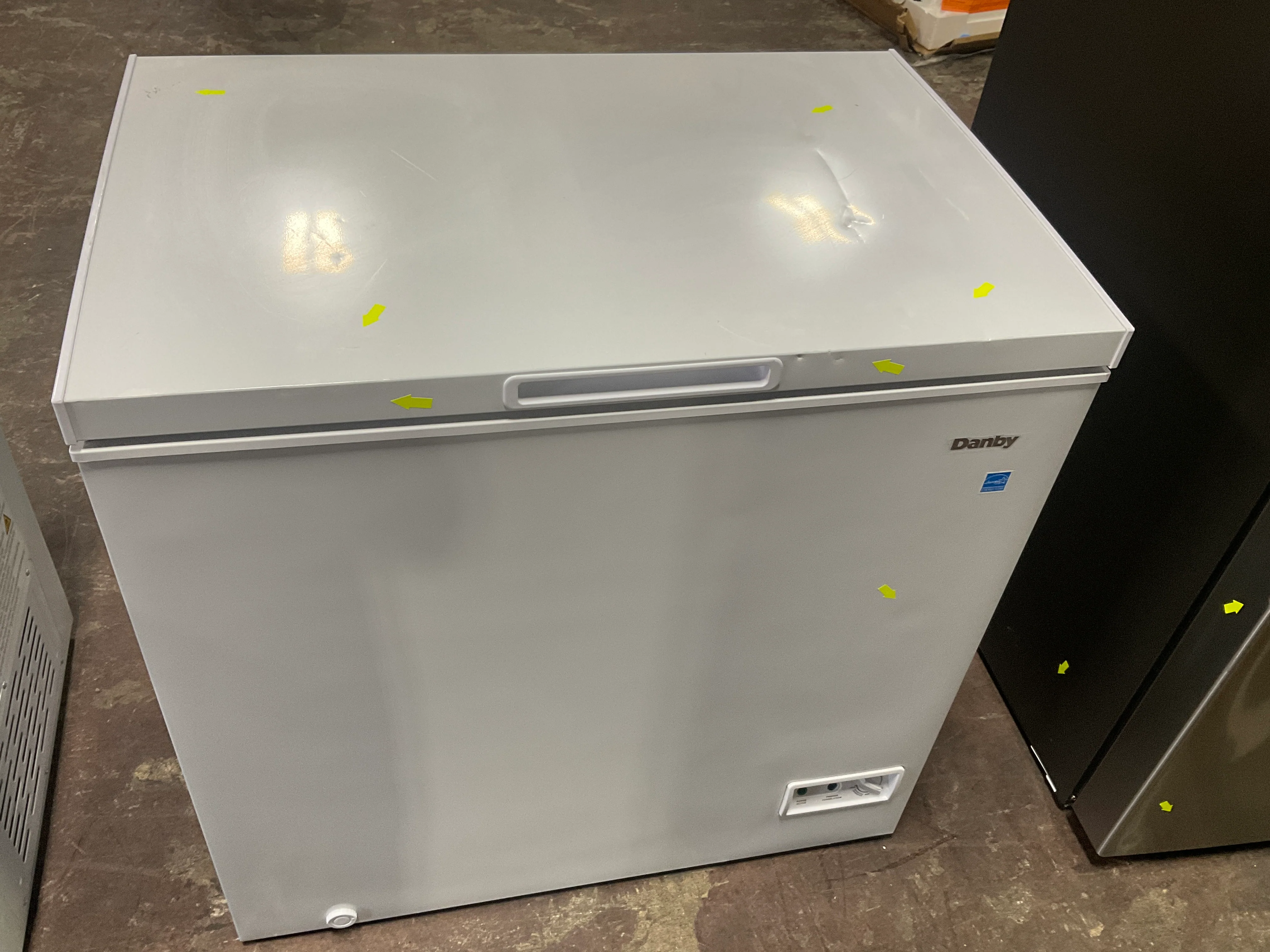 Danby Convertible Square Model Chest Freezer - Image 41