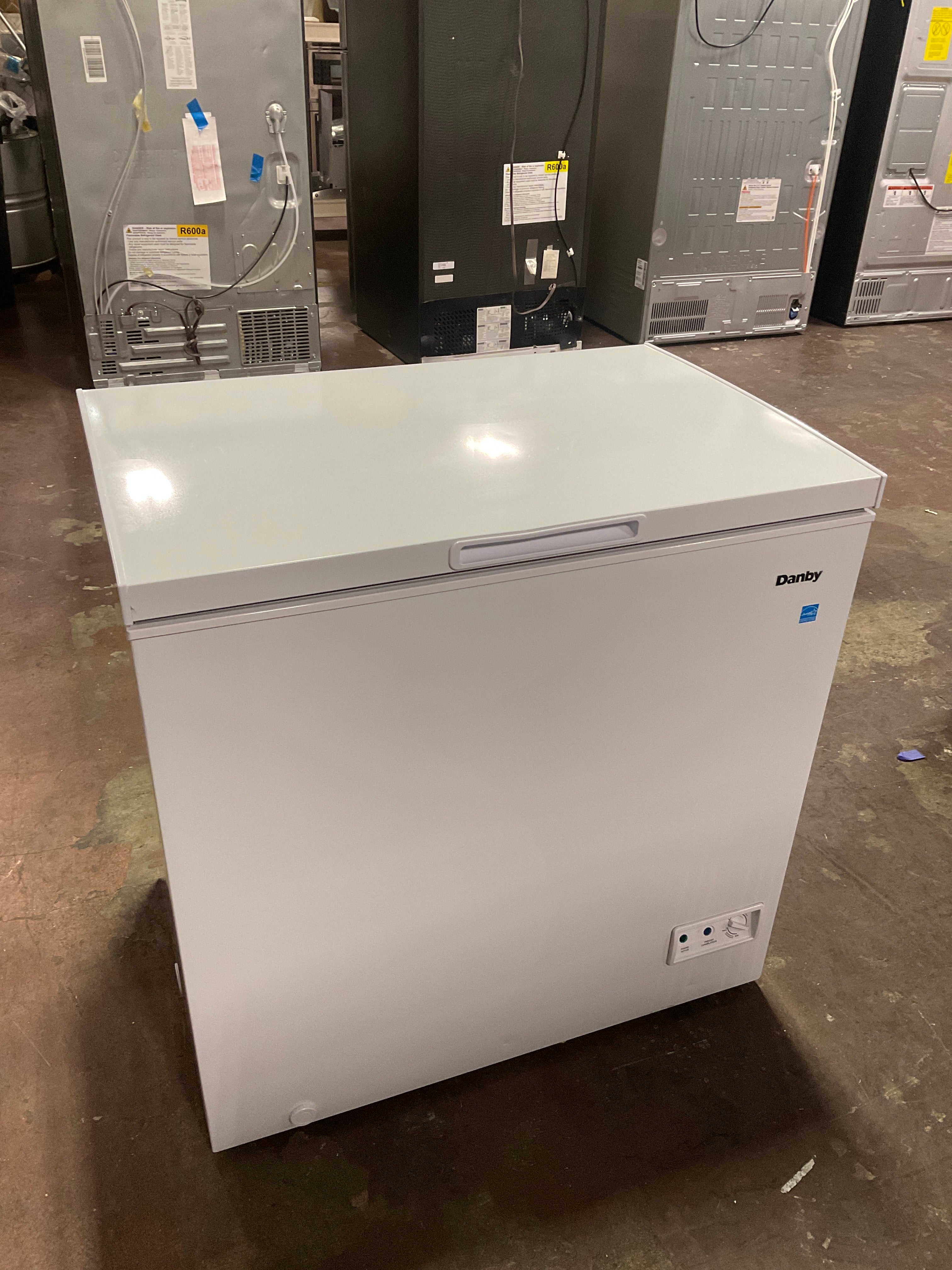 Danby Convertible Square Model Chest Freezer - Image 5