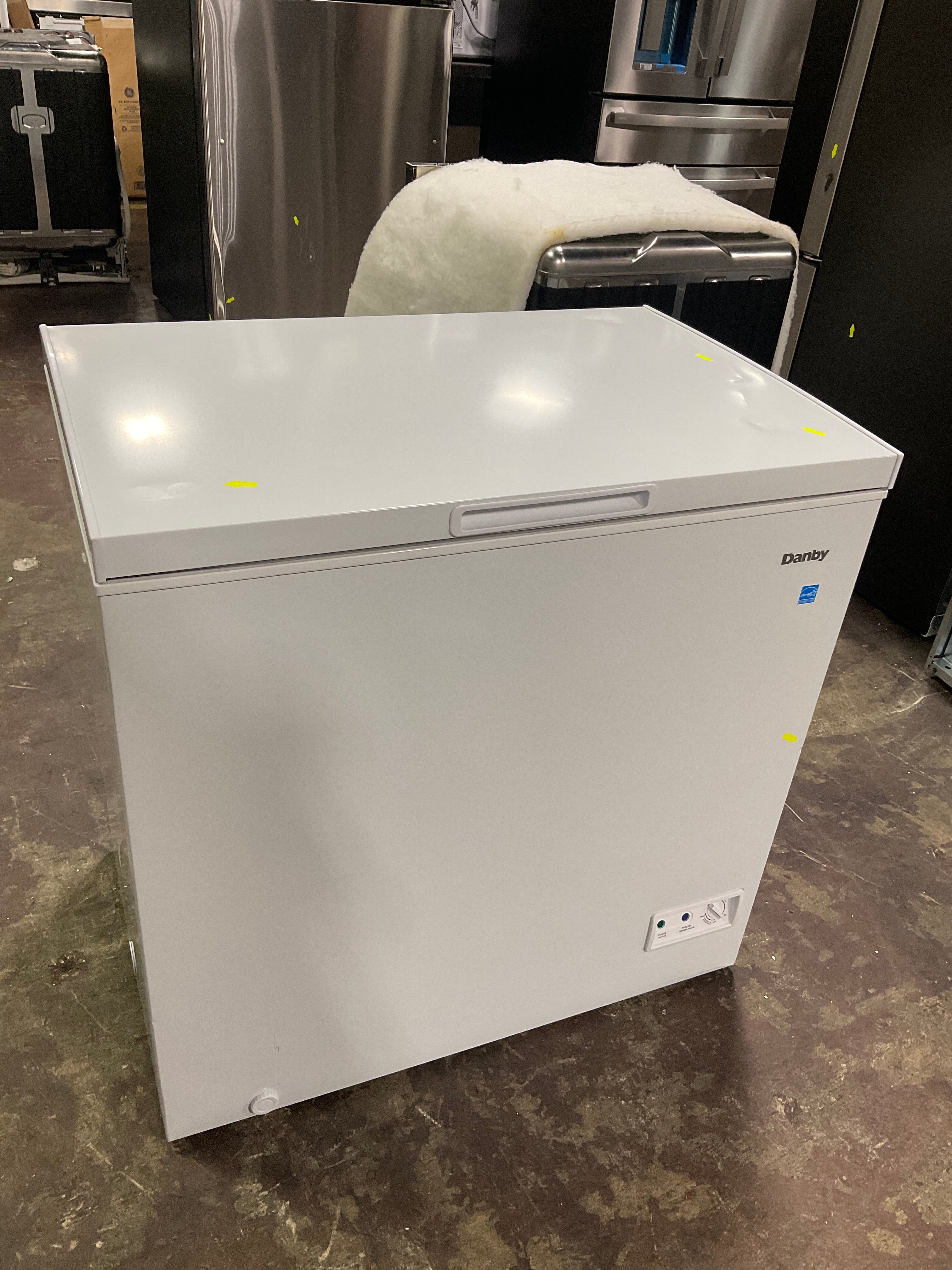 Danby Convertible Square Model Chest Freezer - Image 57