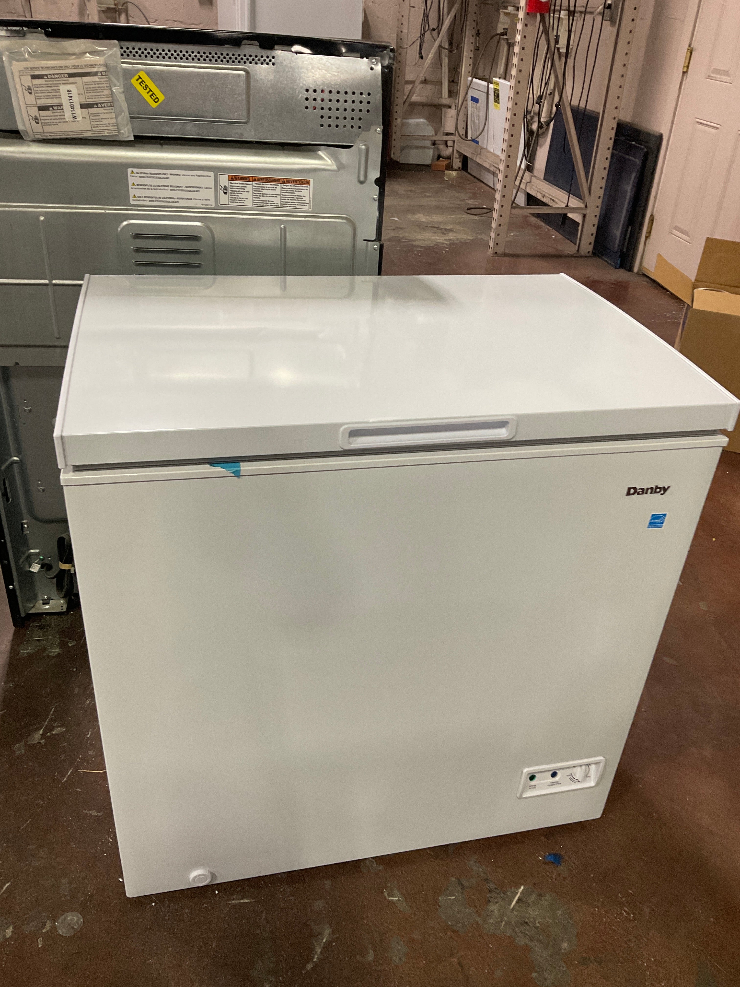 Danby Convertible Square Model Chest Freezer - Image 58