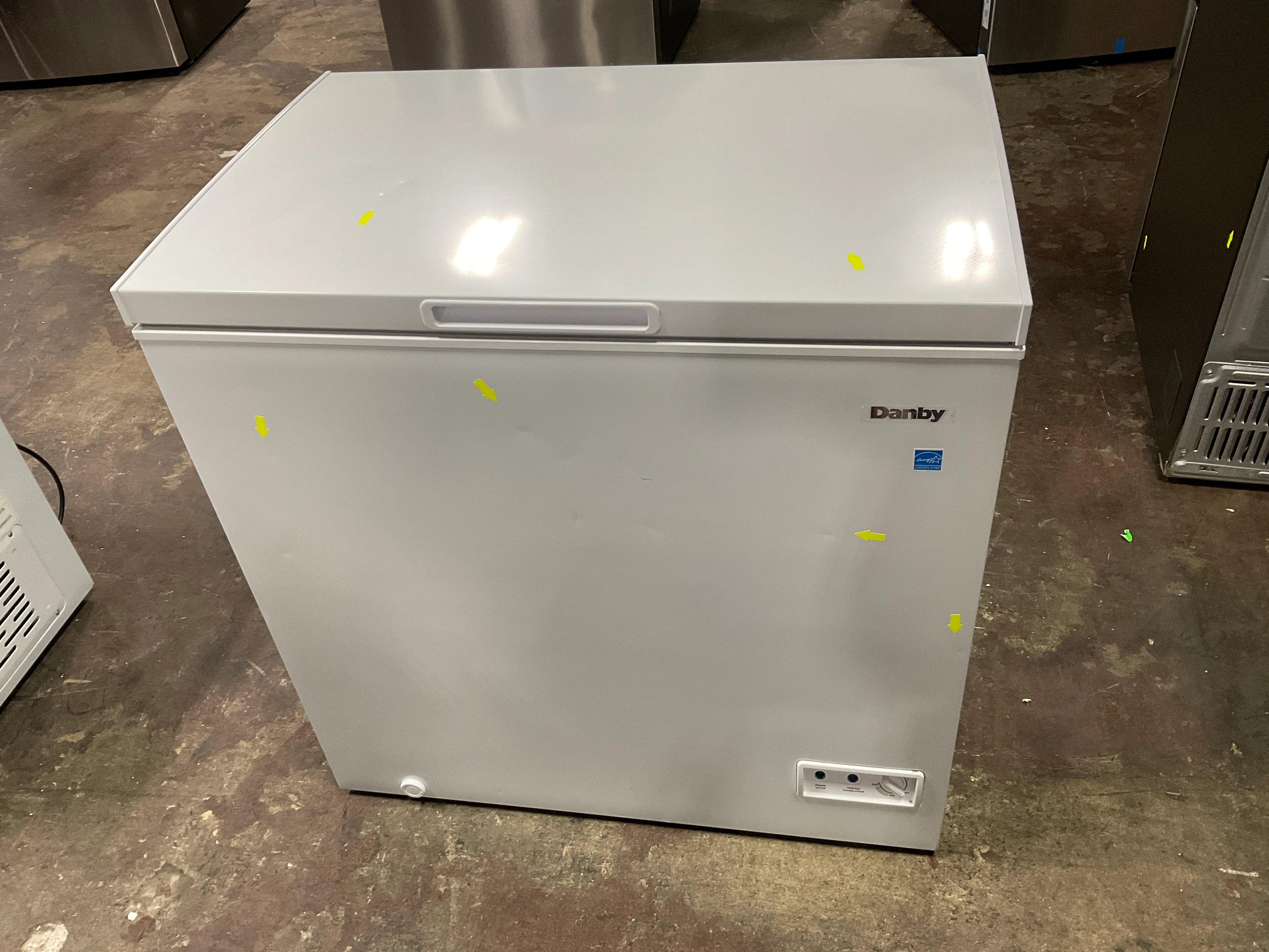 Danby Convertible Square Model Chest Freezer - Image 69