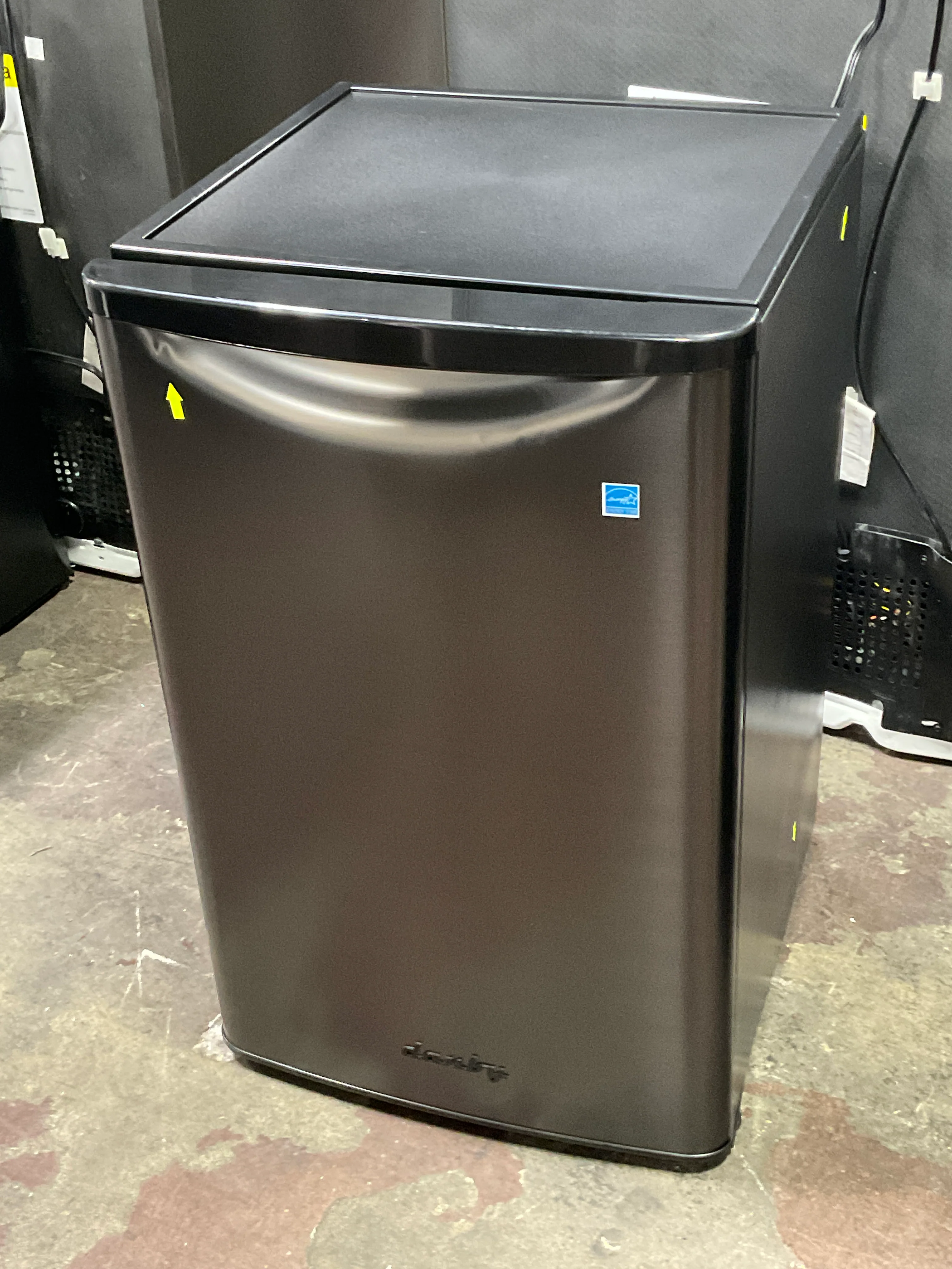 Danby 4.4 cu. ft. Contemporary Classic Compact Refrigerator in Stainless Steel Look - Image 11