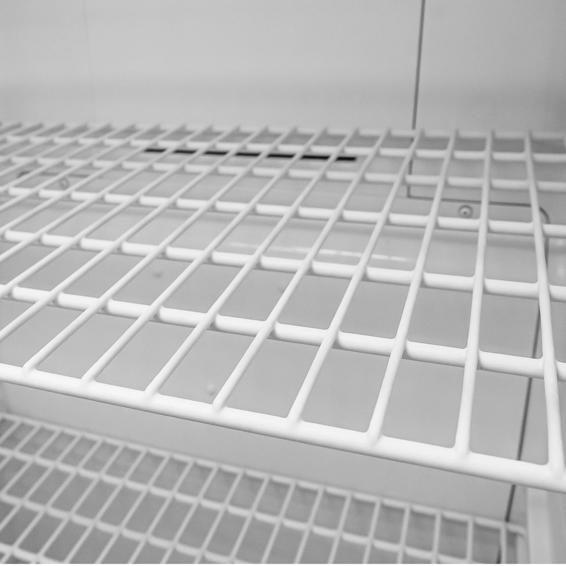 Forno Rizzuto 28-Inch Upright Convertible Freezer, Left Swing, ENERGY STAR Certified - Image 8
