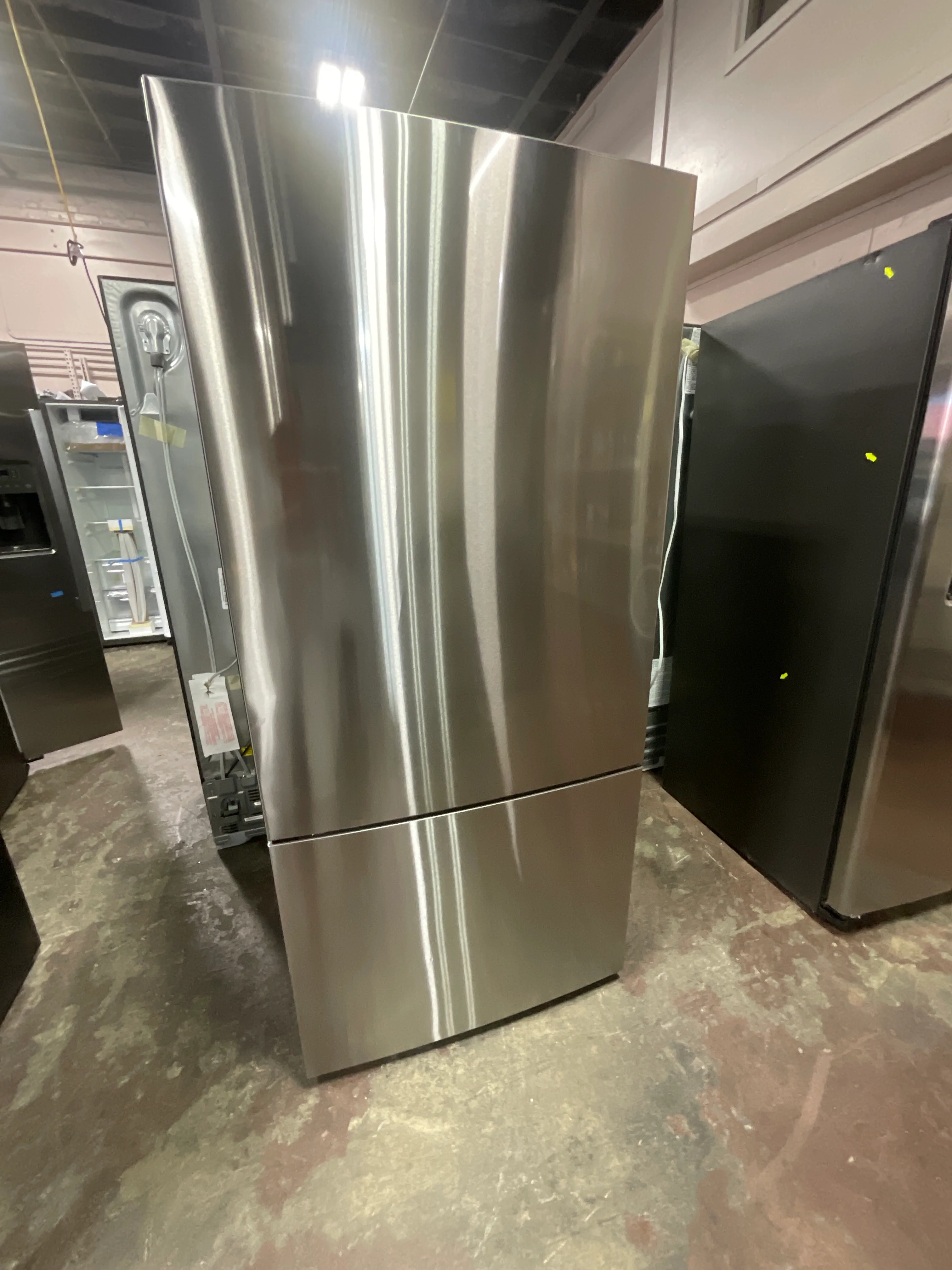 GE® ENERGY STAR® 17.7 Cu. Ft. Counter-Depth Bottom-Freezer Refrigerator - Image 7