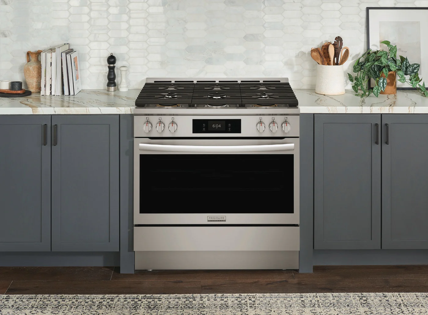 Frigidaire Gallery 36" Gas Range with Air Fry - Image 6