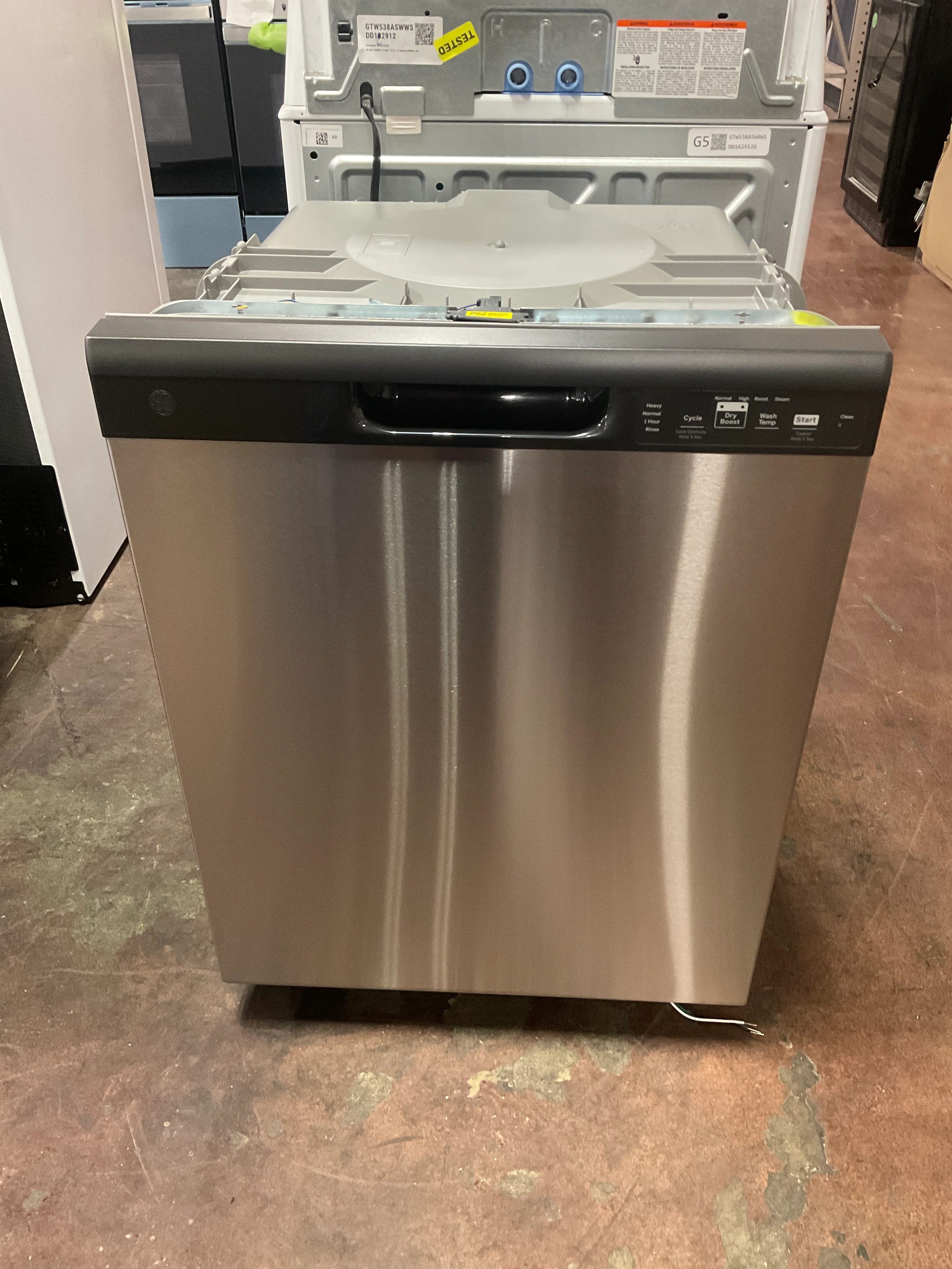 GE GE® ENERGY STAR® Dishwasher with Front Controls - Image 11