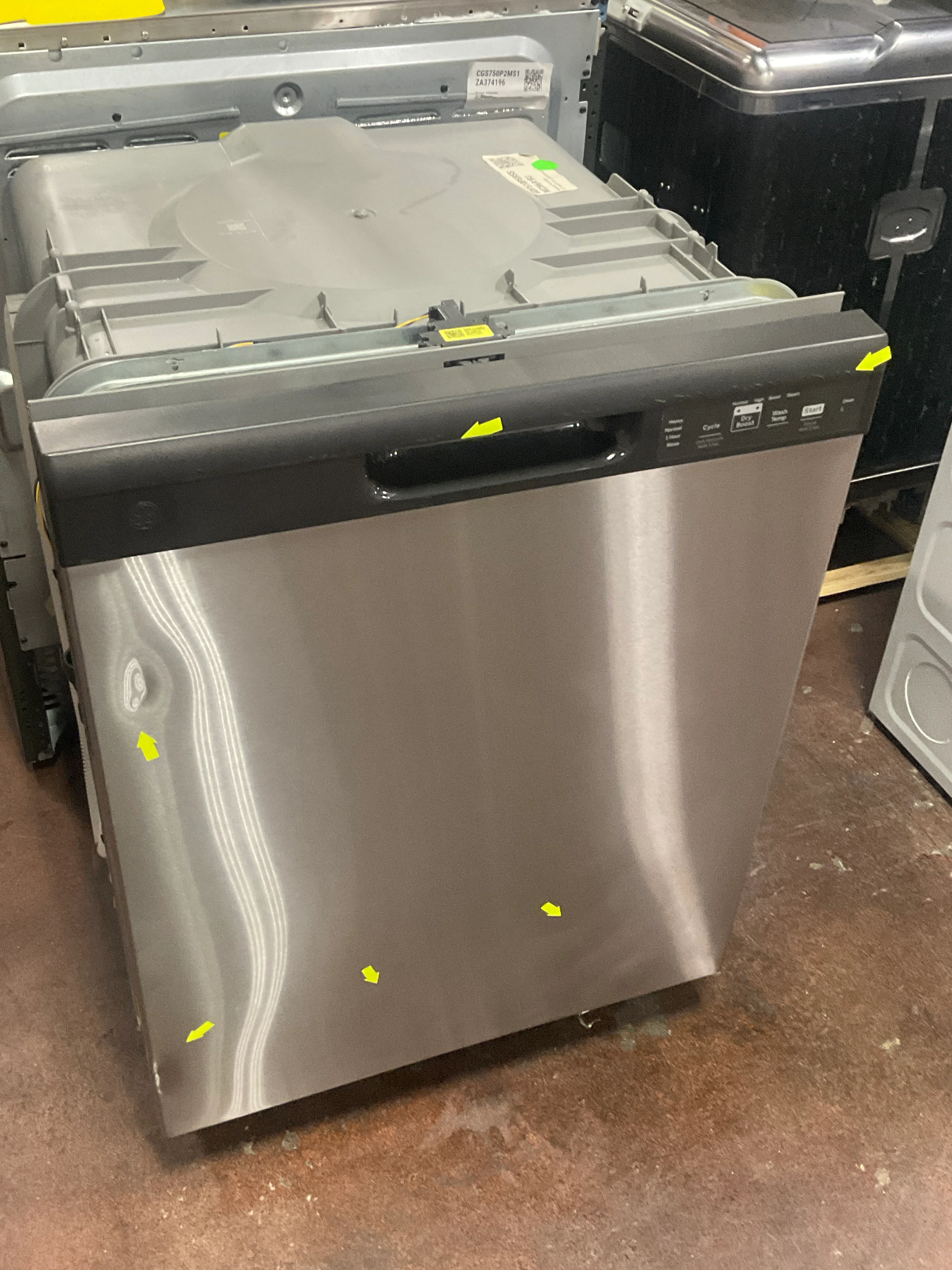 GE GE® ENERGY STAR® Dishwasher with Front Controls - Image 6