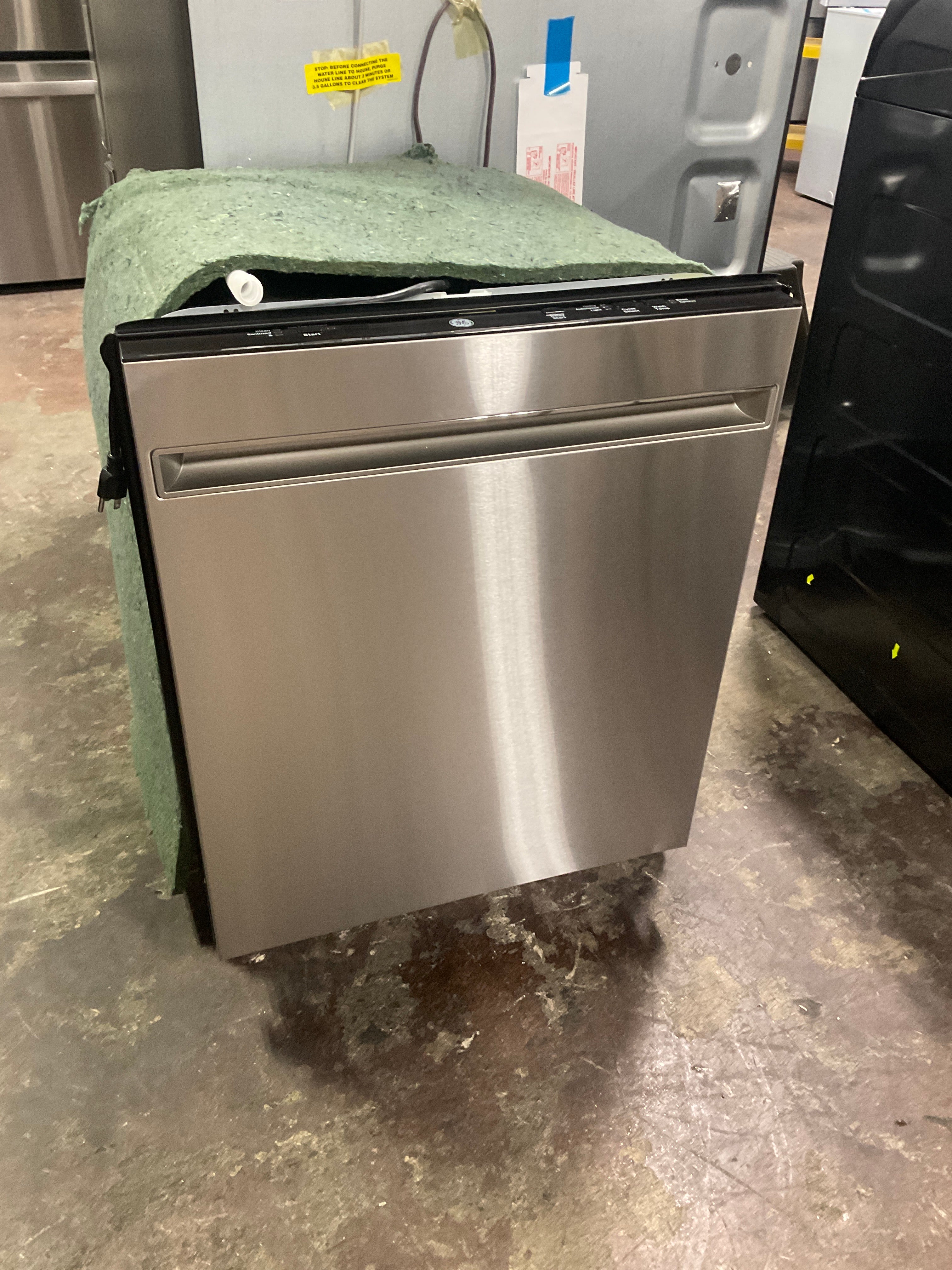 GE GE® ENERGY STAR® ADA Compliant Stainless Steel Interior Dishwasher with Sanitize Cycle - Image 6