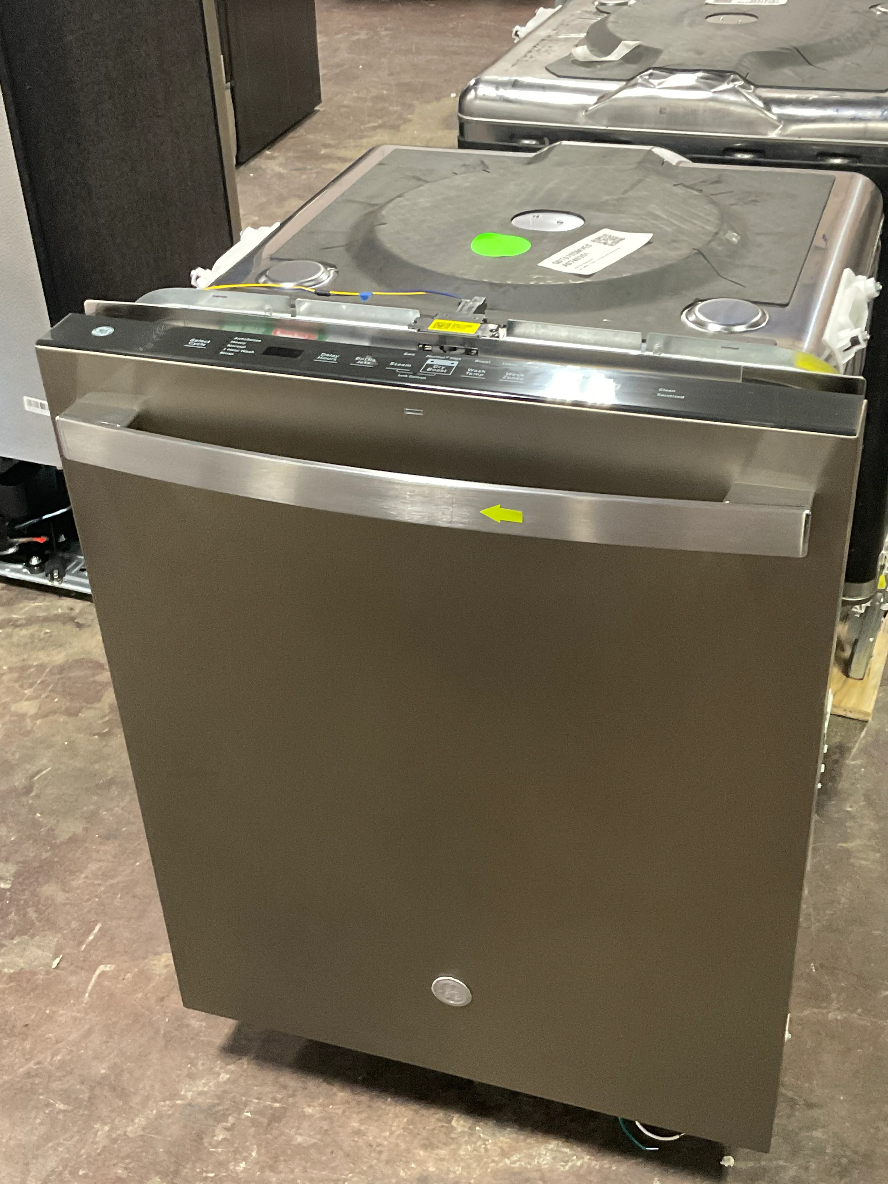 GE GE® ENERGY STAR® Top Control with Stainless Steel Interior Dishwasher with Sanitize Cycle - Image 6
