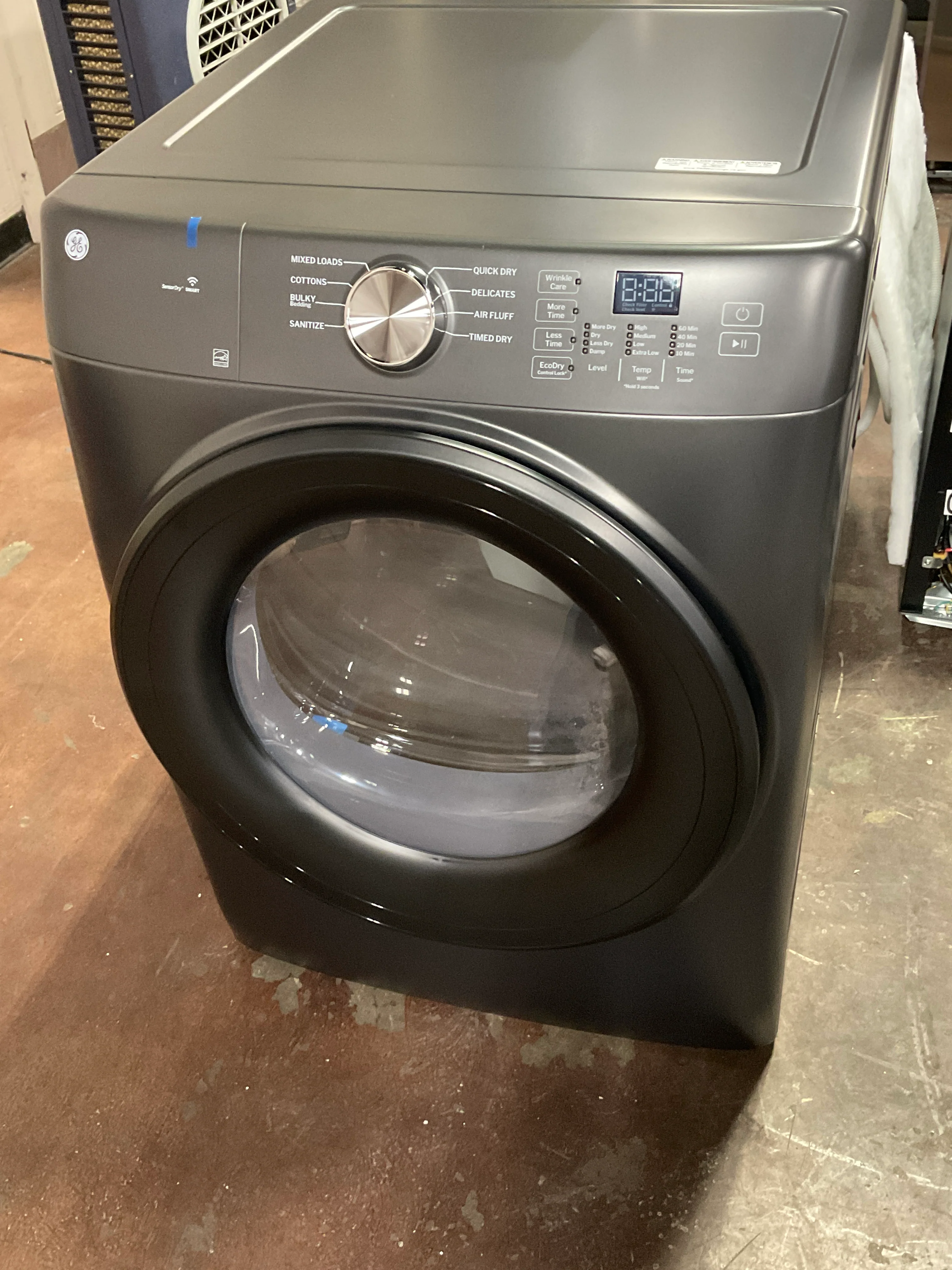 GE® ENERGY STAR® 7.8 cu. ft. Capacity Smart Front Load Electric Dryer - Image 7