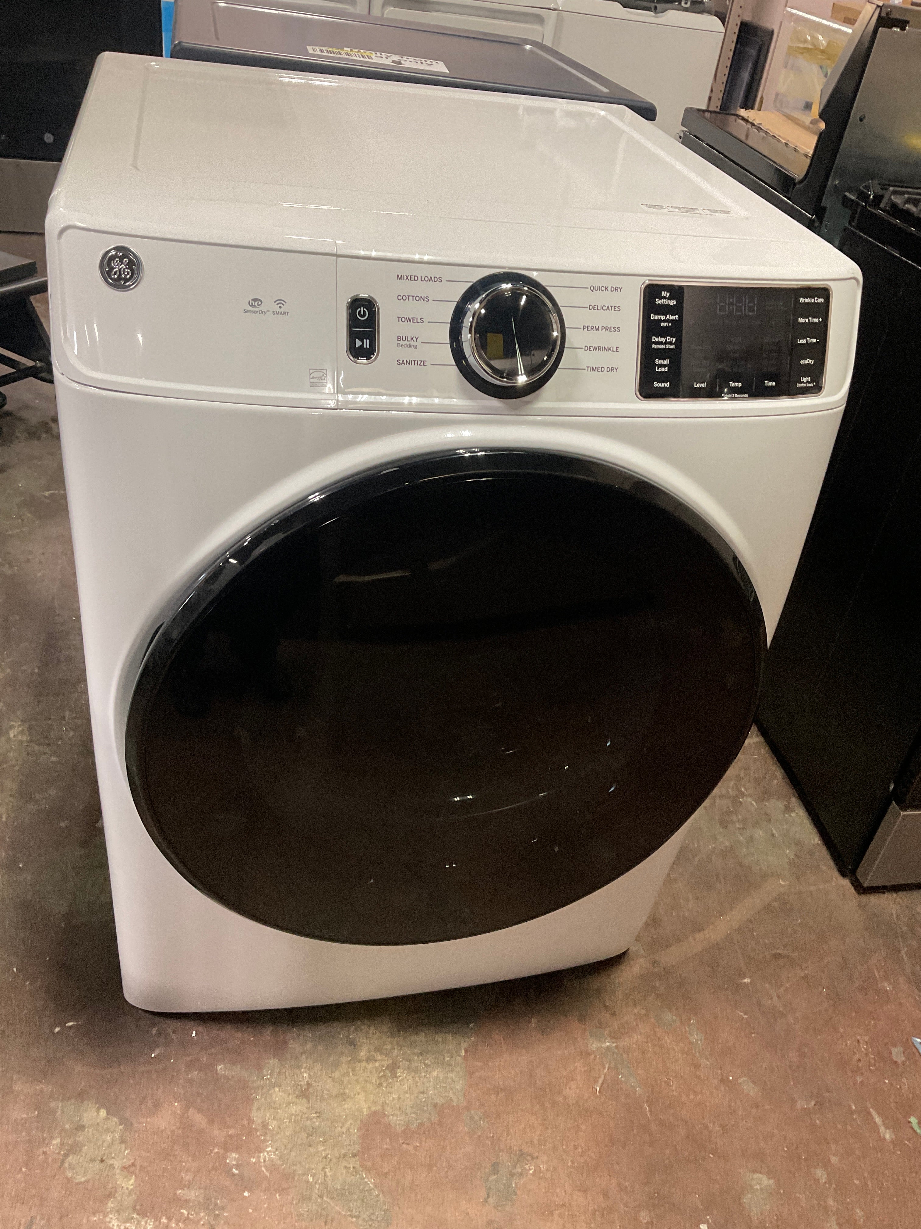 GE GE® ENERGY STAR® 7.8 cu. ft. Capacity Smart Front Load Electric Dryer with Sanitize Cycle - Image 17