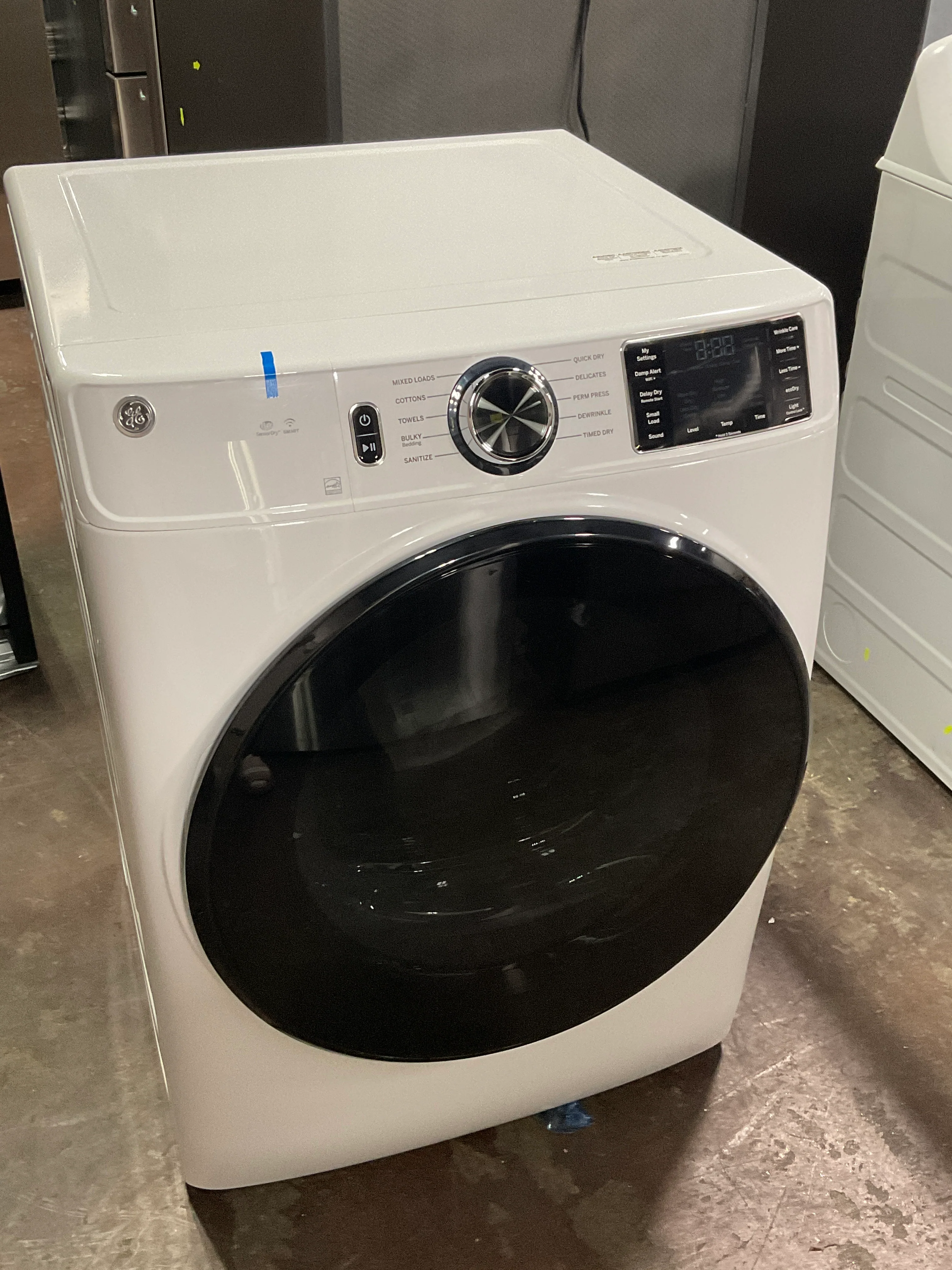 GE GE® ENERGY STAR® 7.8 cu. ft. Capacity Smart Front Load Electric Dryer with Sanitize Cycle - Image 9