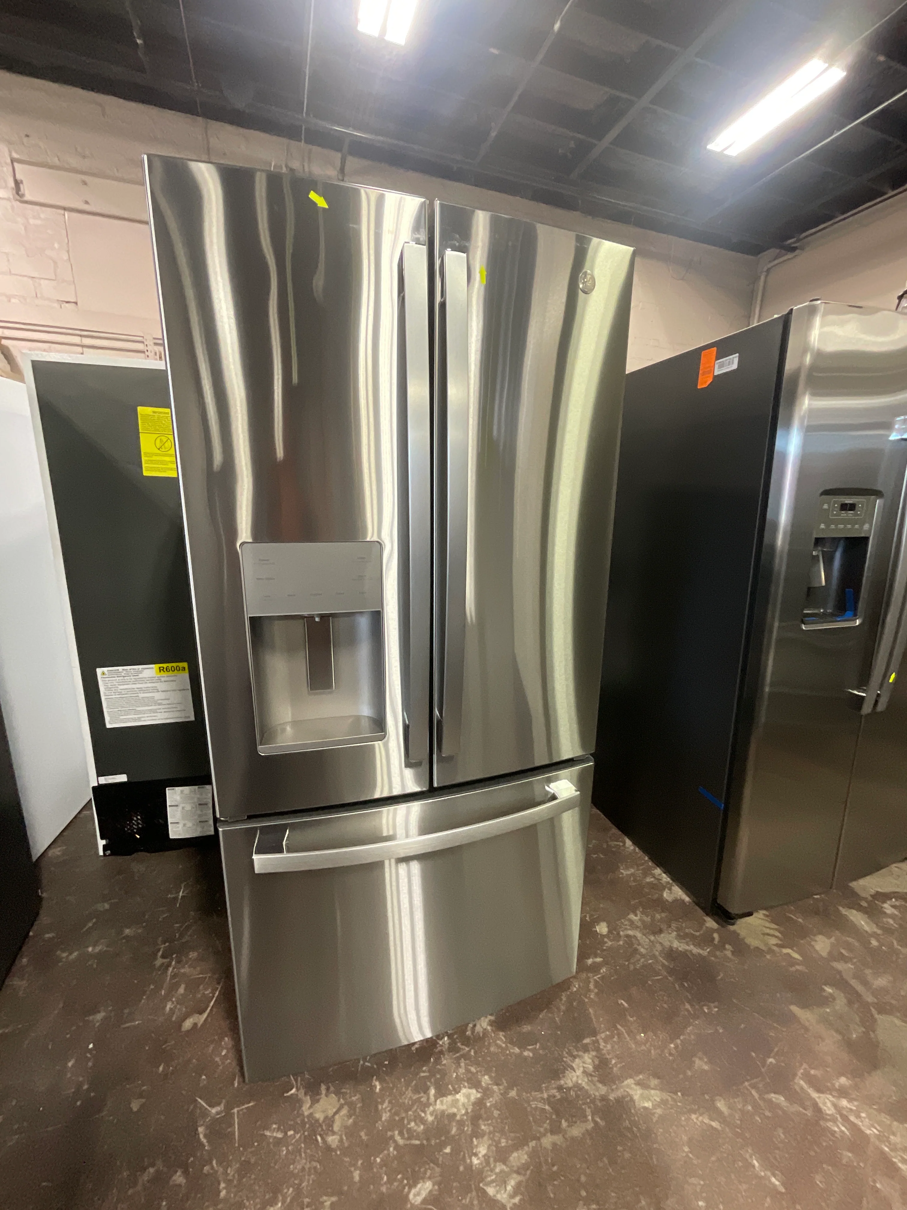 GE® ENERGY STAR® 23.6 Cu. Ft. French-Door Refrigerator - Image 8