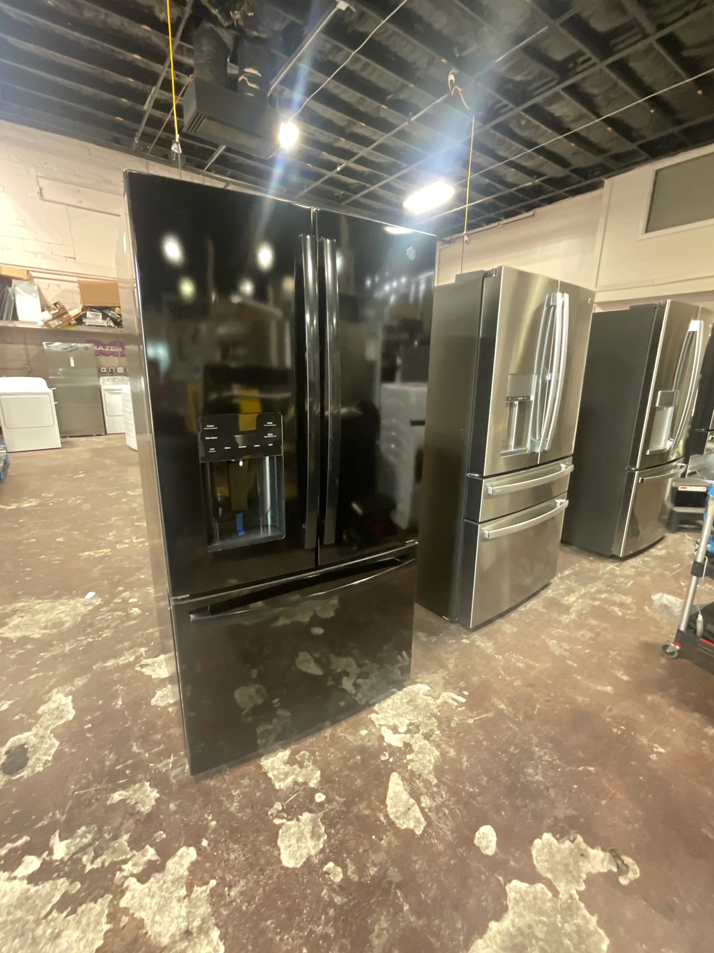 GE® ENERGY STAR® 25.7 Cu. Ft. French-Door Refrigerator - Image 7
