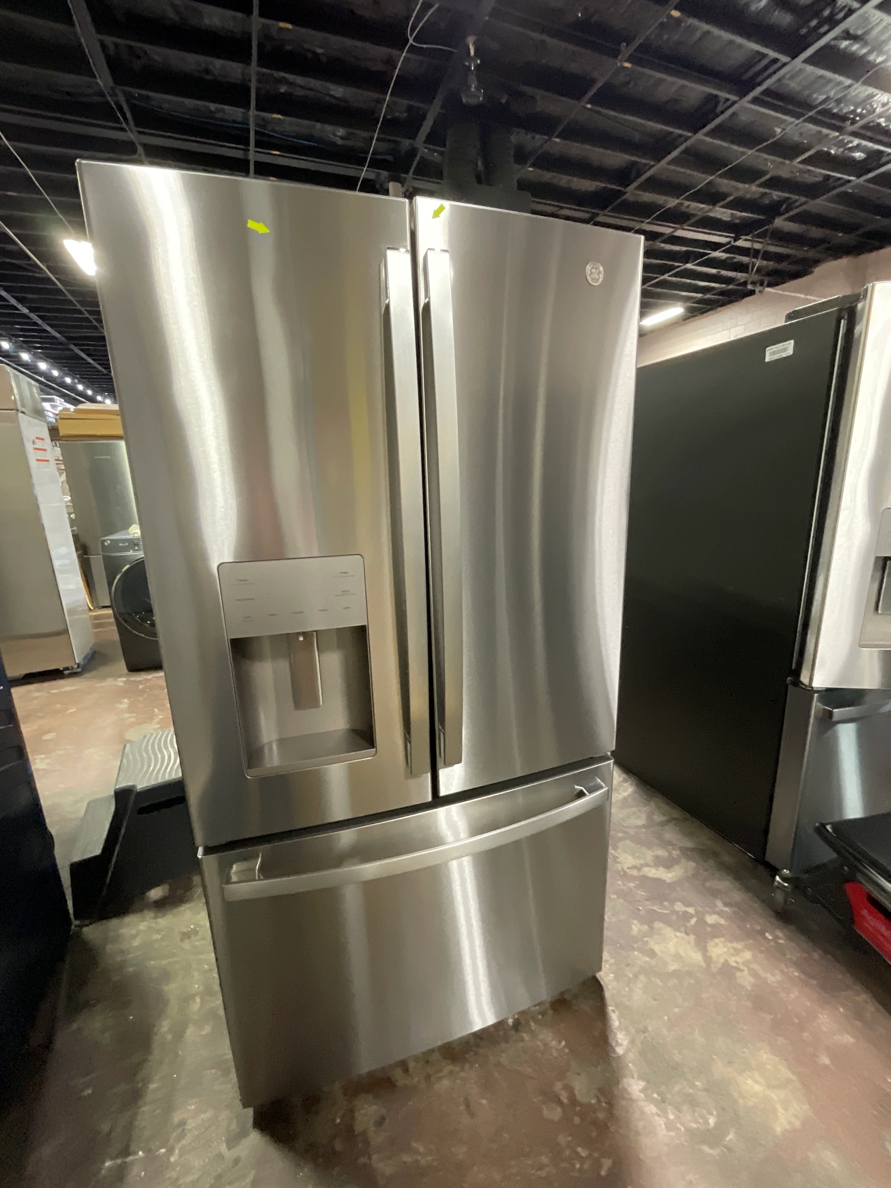GE ENERGY STAR 25.7 Cu. Ft. Fingerprint Resistant French-Door Refrigerator - Image 24