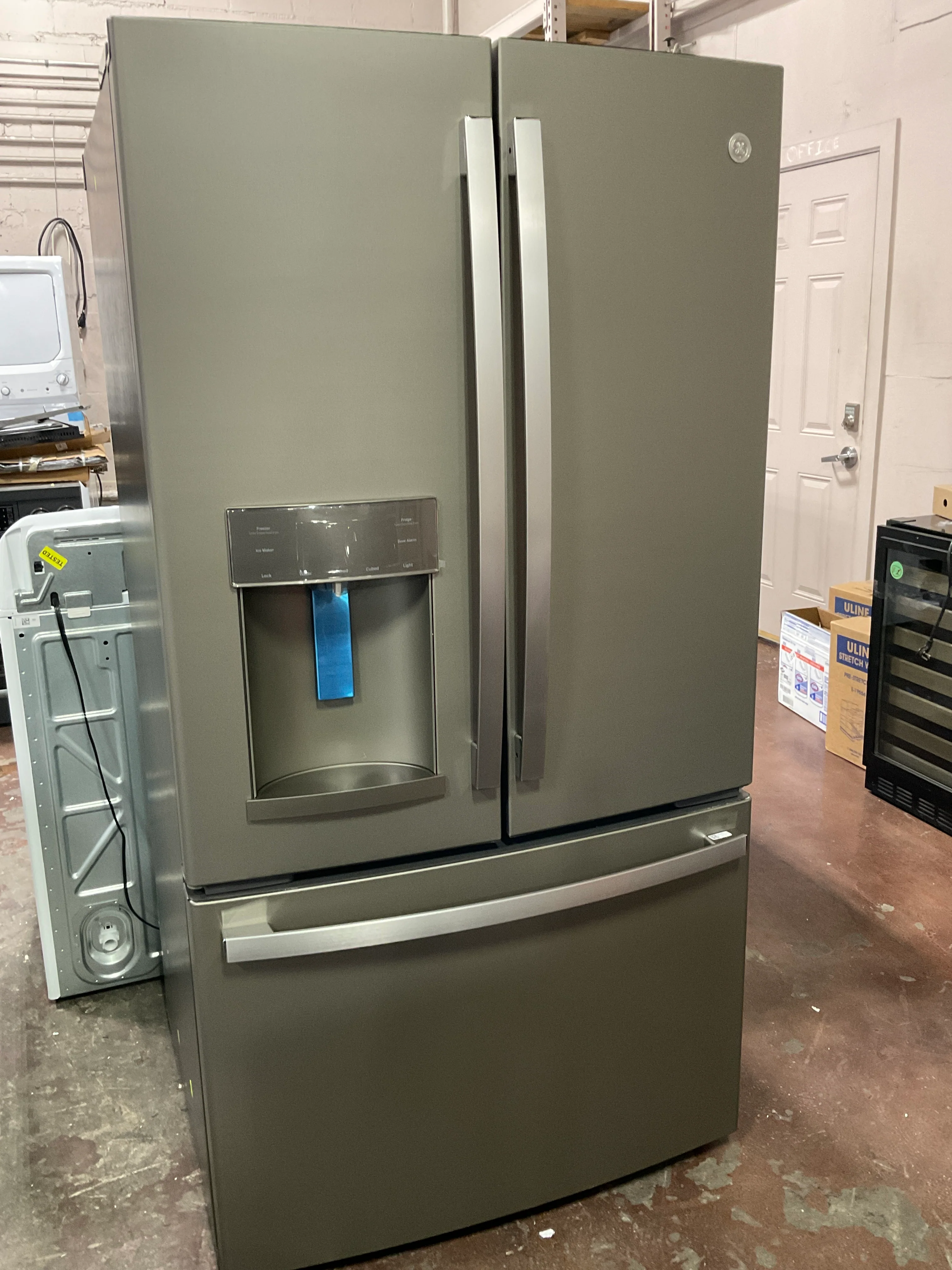 GE GE® ENERGY STAR® 27.7 Cu. Ft. French-Door Refrigerator - Image 6