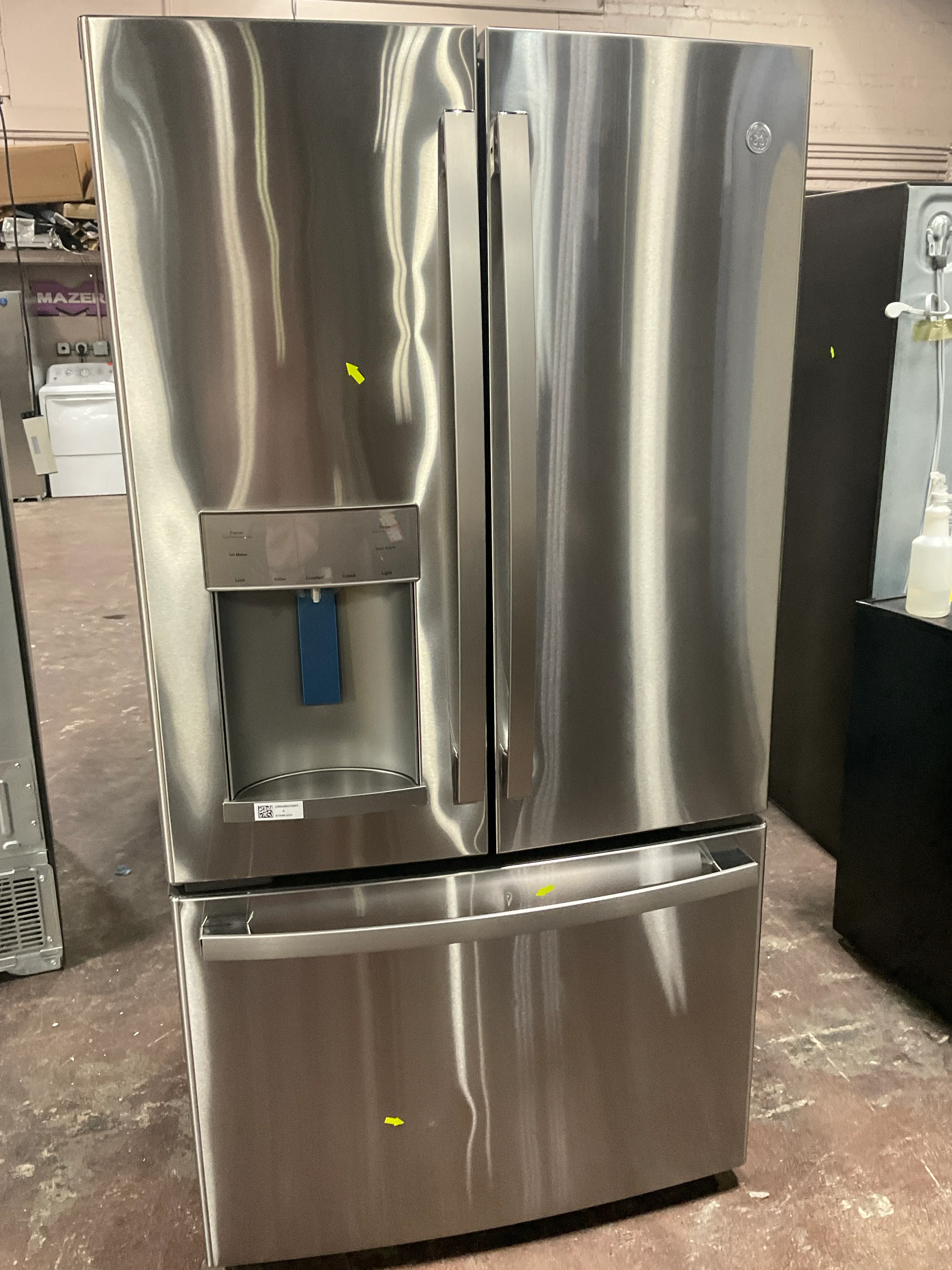 GE® ENERGY STAR® 27.7 Cu. Ft. Fingerprint Resistant French-Door Refrigerator - Image 11
