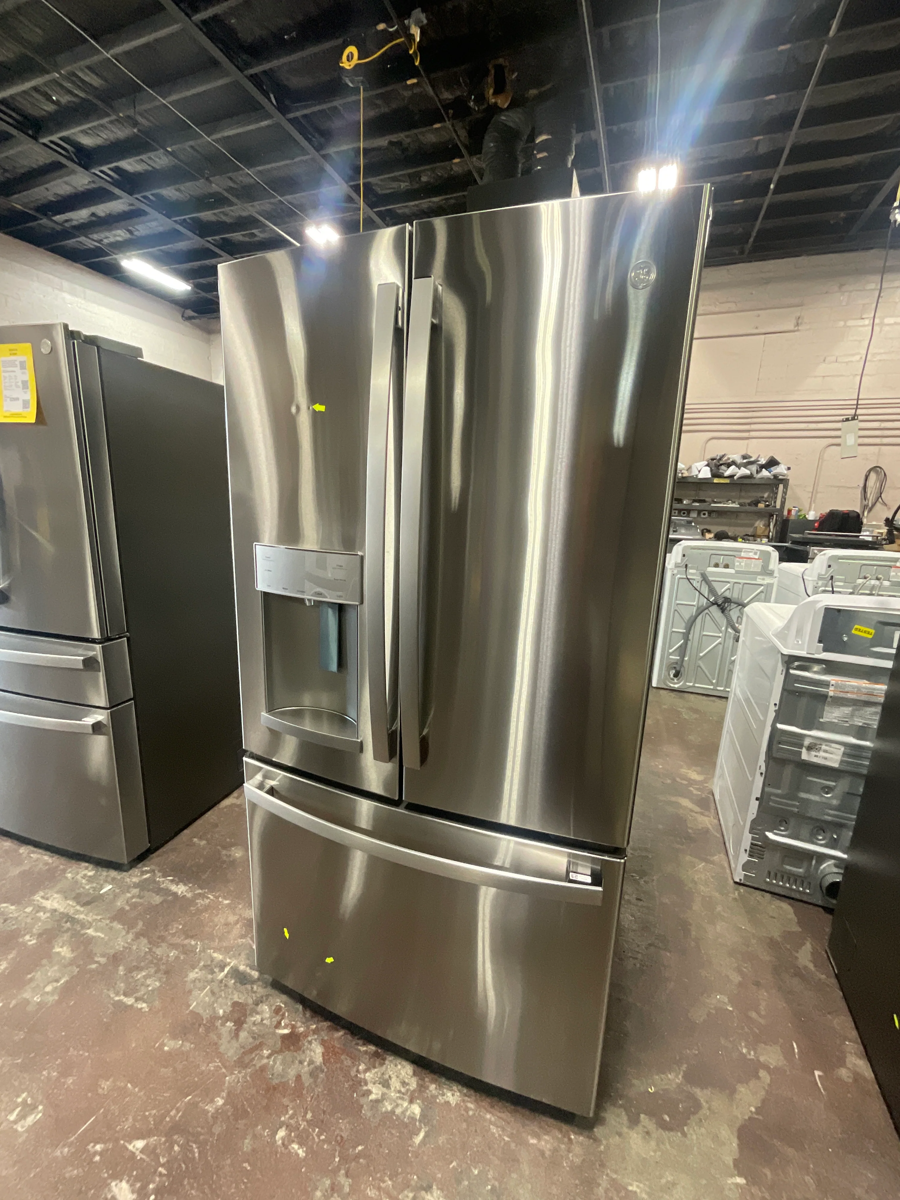 GE® ENERGY STAR® 27.7 Cu. Ft. Fingerprint Resistant French-Door Refrigerator - Image 12