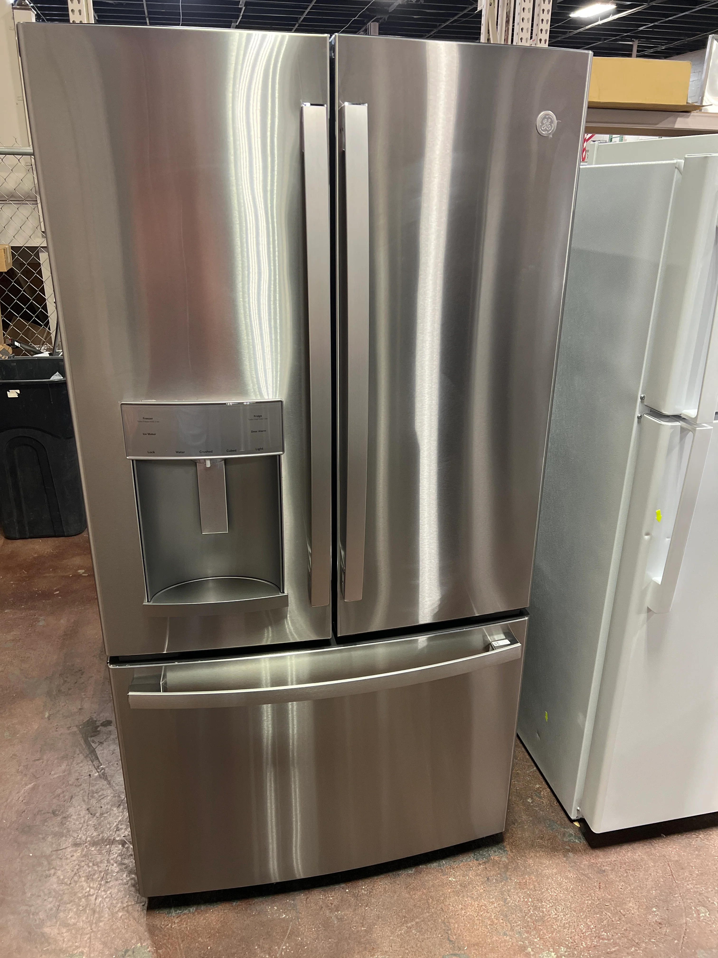 GE® ENERGY STAR® 27.7 Cu. Ft. Fingerprint Resistant French-Door Refrigerator - Image 13