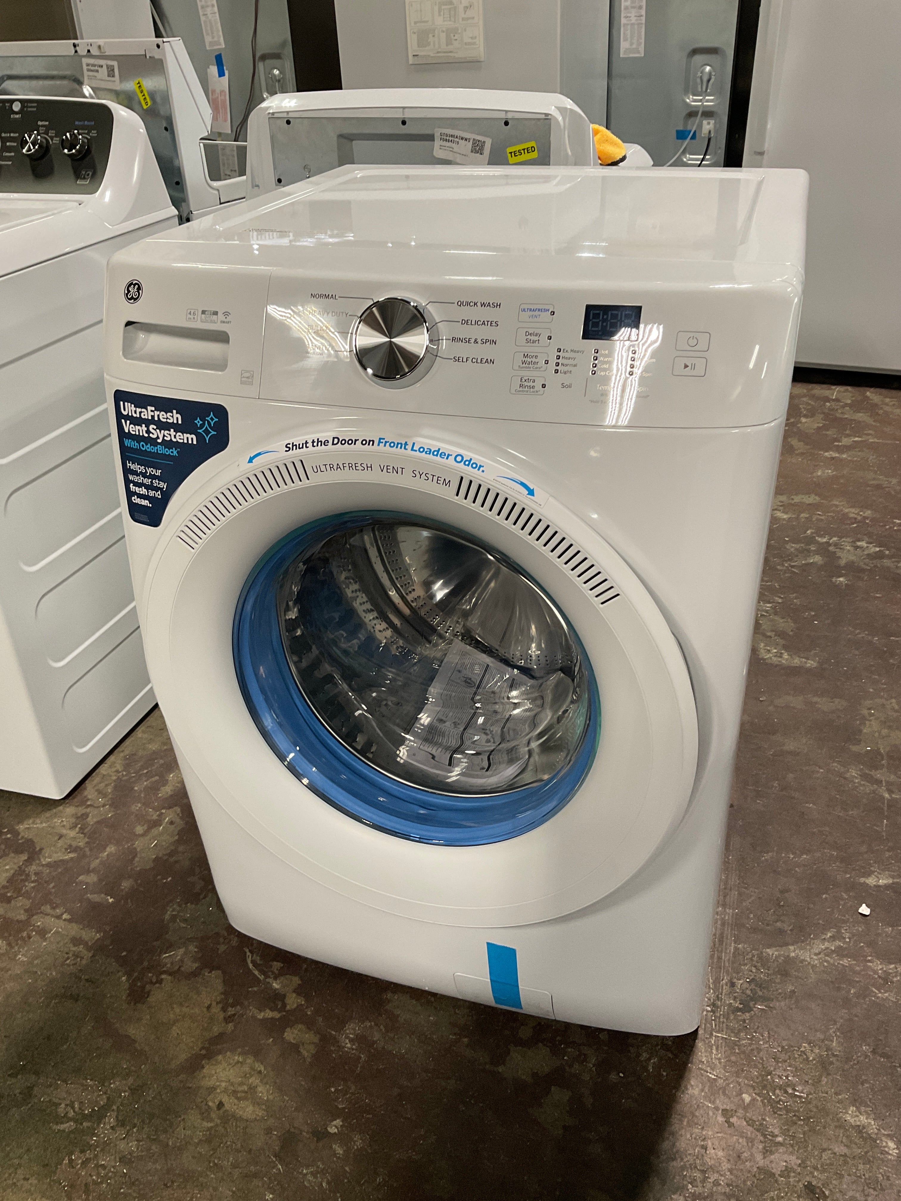 GE GE® ENERGY STAR® 4.6 cu. ft. Capacity Smart Front Load Washer with UltraFresh Vent System with OdorBlock™ - Image 6
