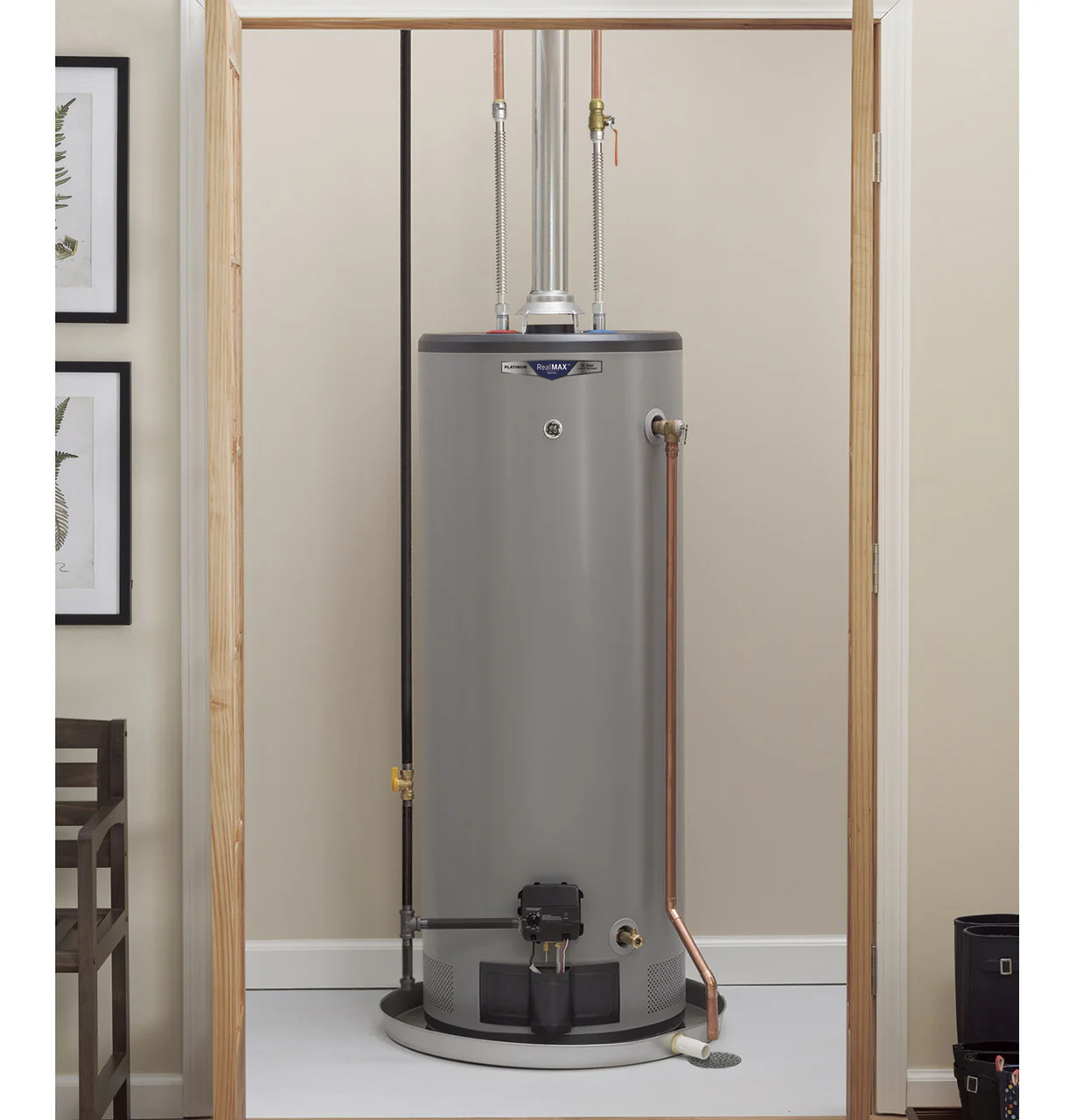 GE RealMAX Platinum 40-Gallon Tall Natural Gas Atmospheric Water Heater - Image 2