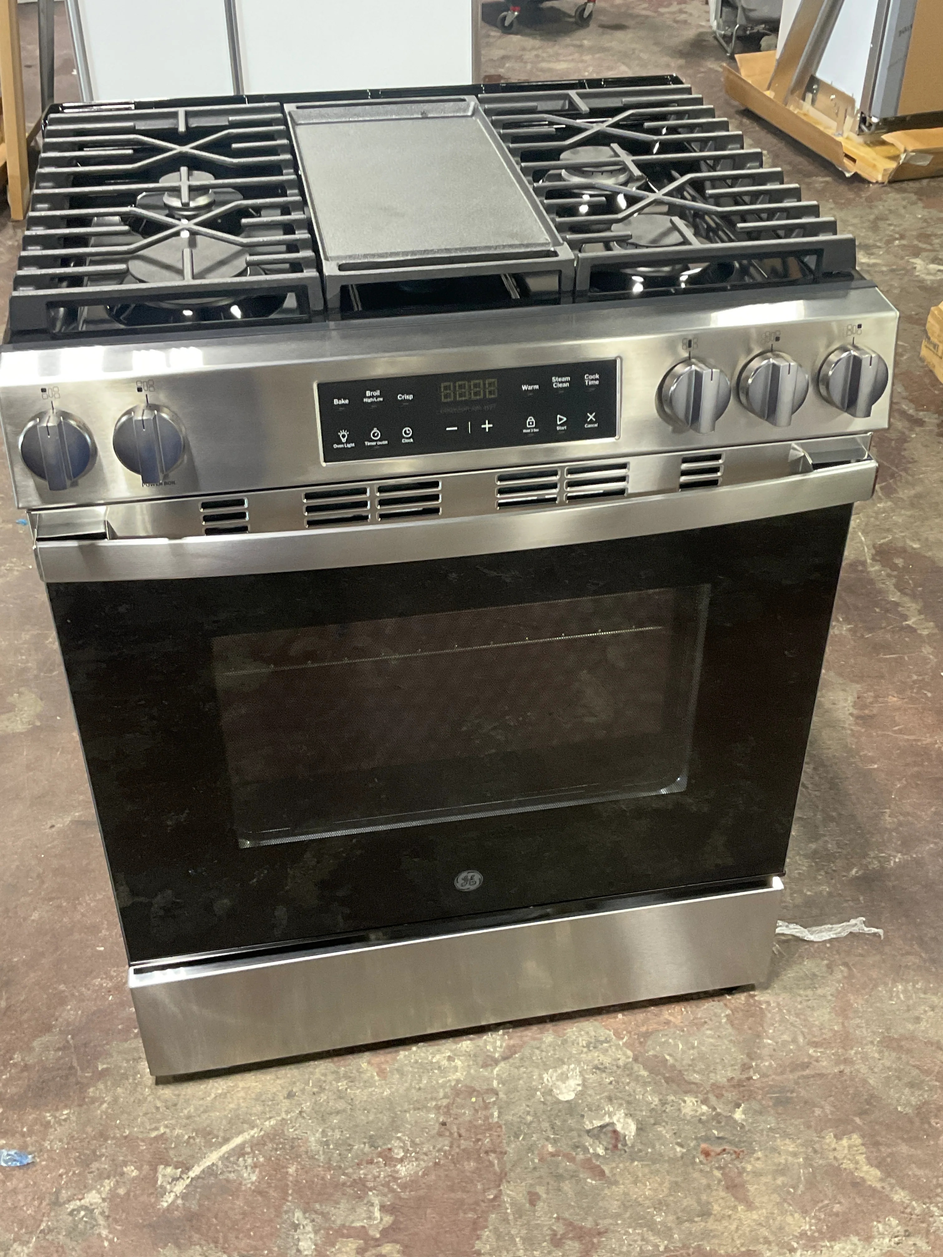 GE® 30" Slide-In Front Control Gas Range with Crisp Mode - Image 11