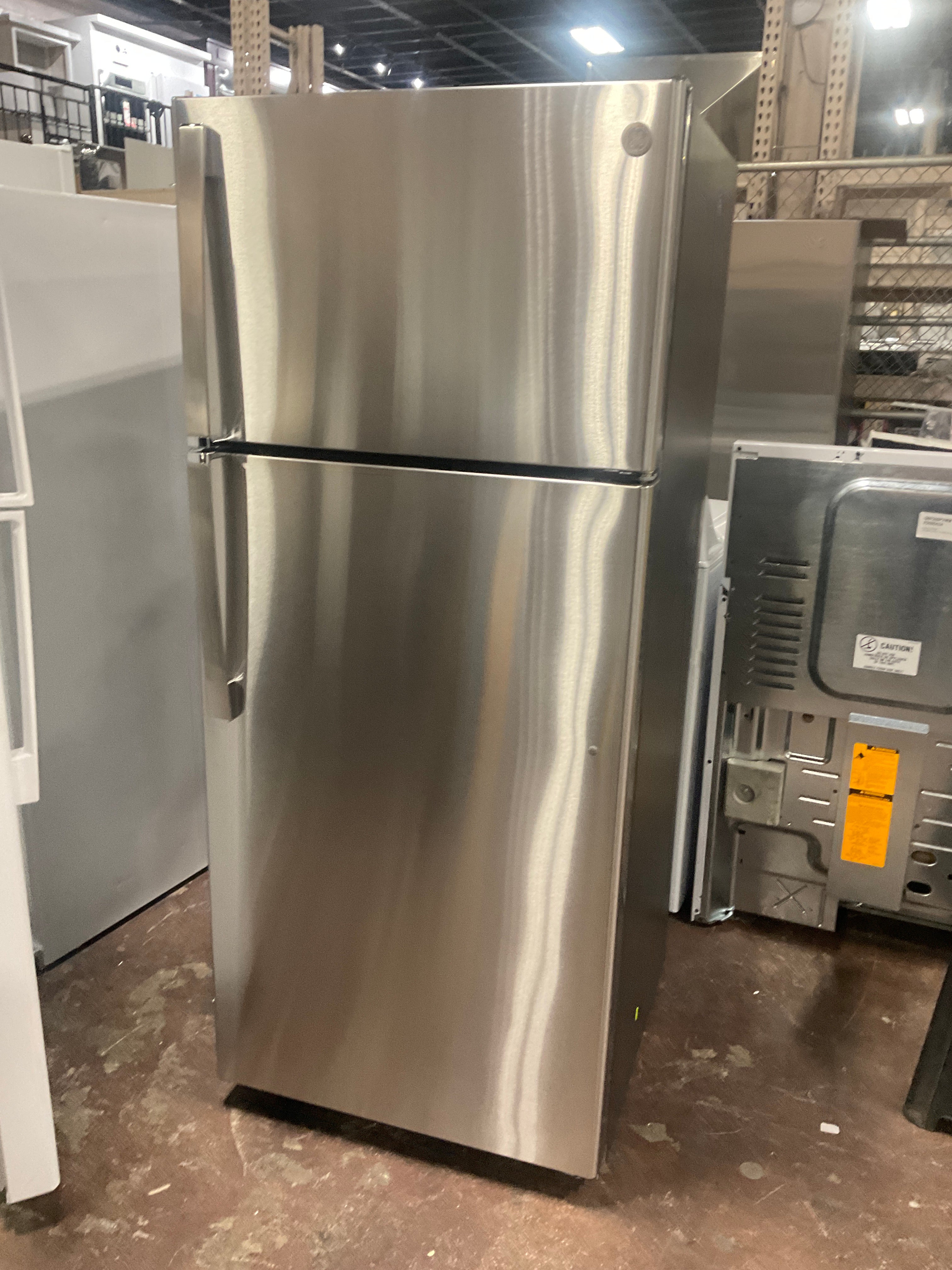 GE GE® ENERGY STAR® 17.5 Cu. Ft. Top-Freezer Refrigerator - Image 6