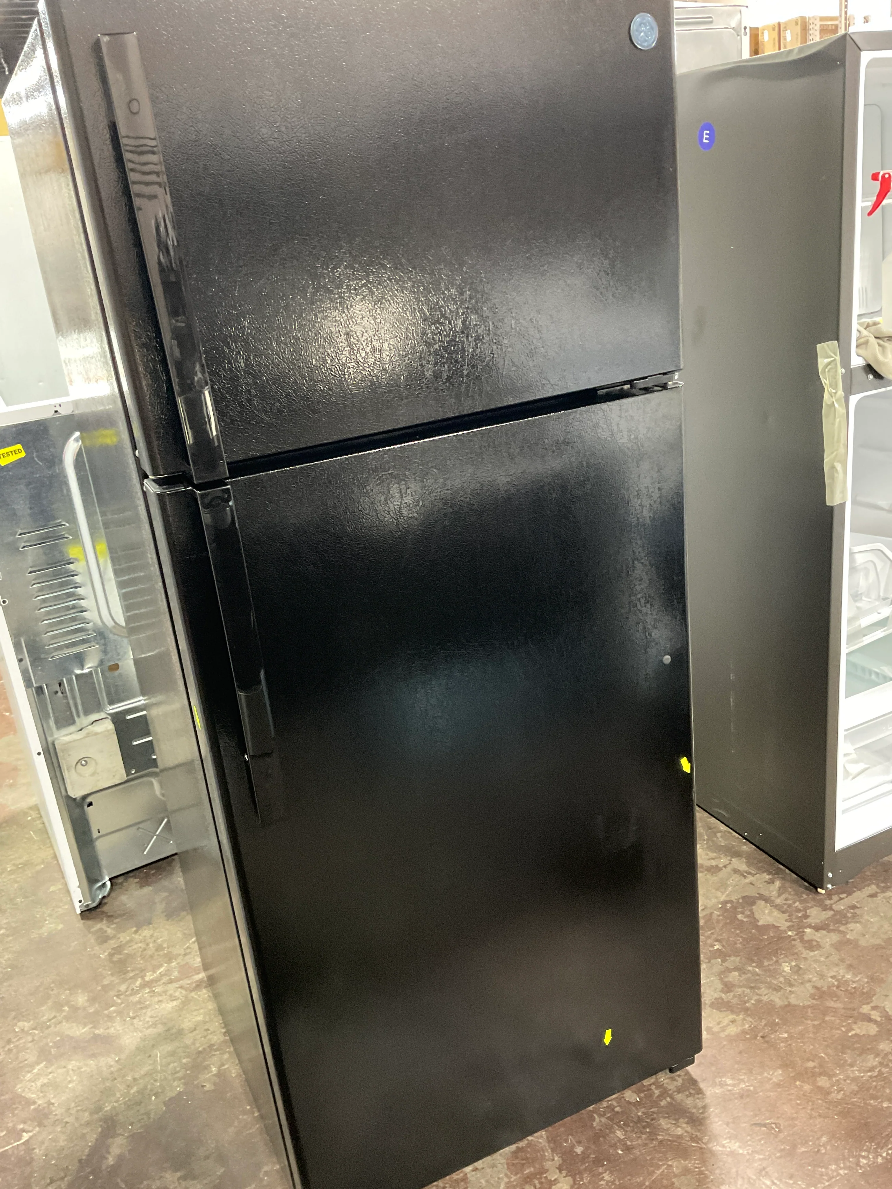 GE GE® ENERGY STAR® 17.5 Cu. Ft. Top-Freezer Refrigerator - Image 6