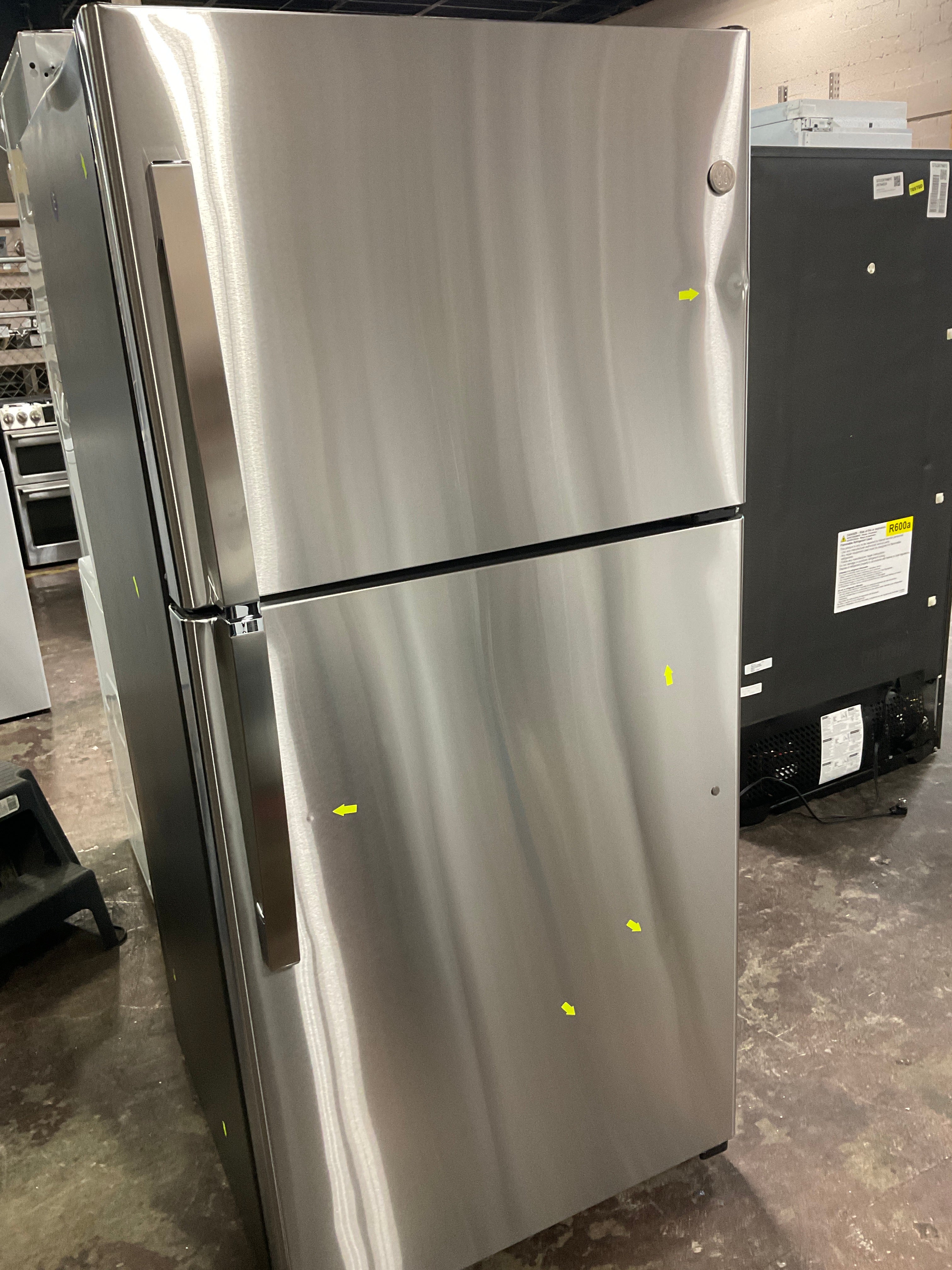 GE GE® ENERGY STAR® 19.2 Cu. Ft. Top-Freezer Refrigerator - Image 13